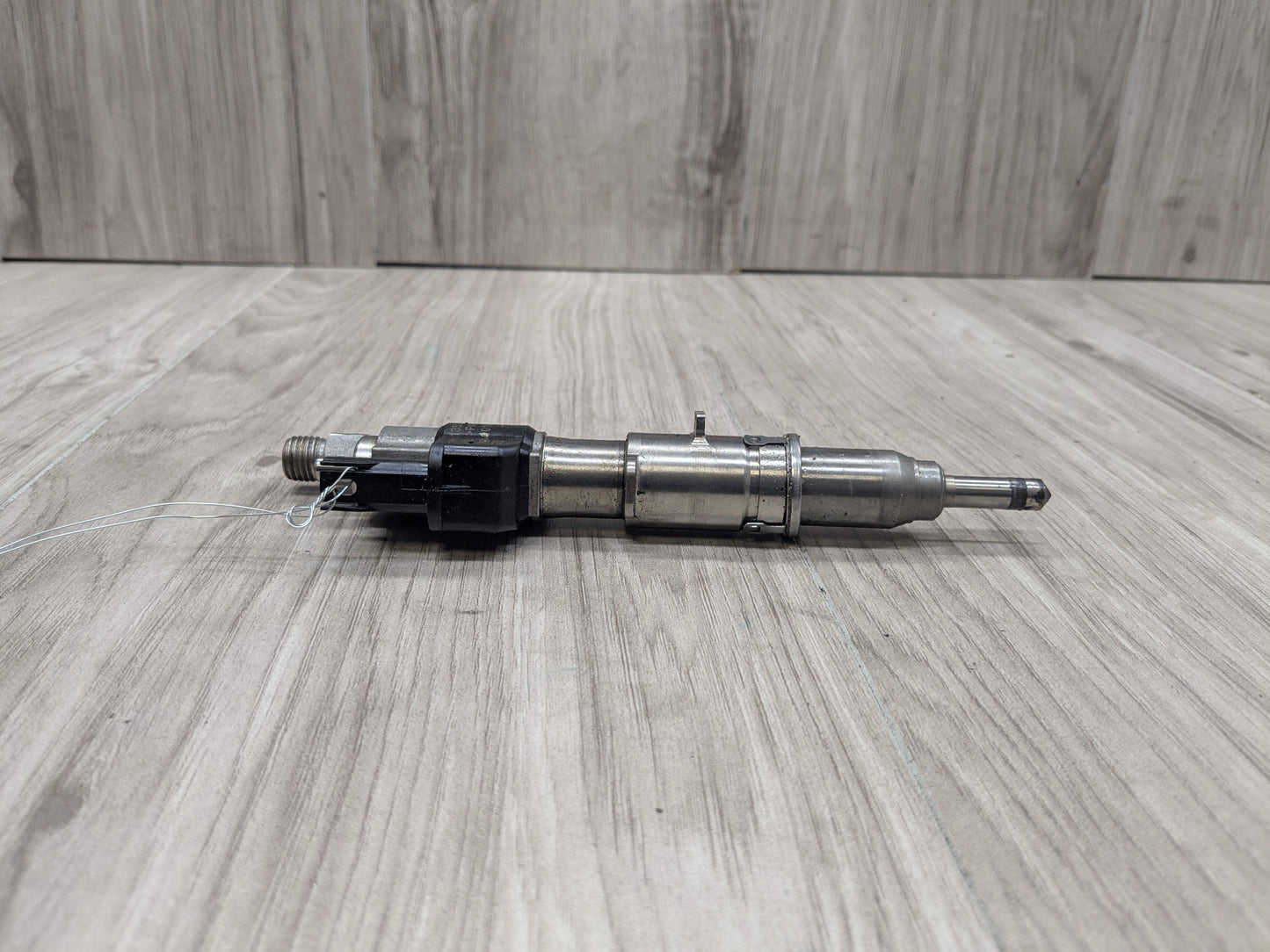 BMW E90 E92 E93 F10 F12 F01 Engine N63 N54 High Pressure Fuel Injector INDEX 02