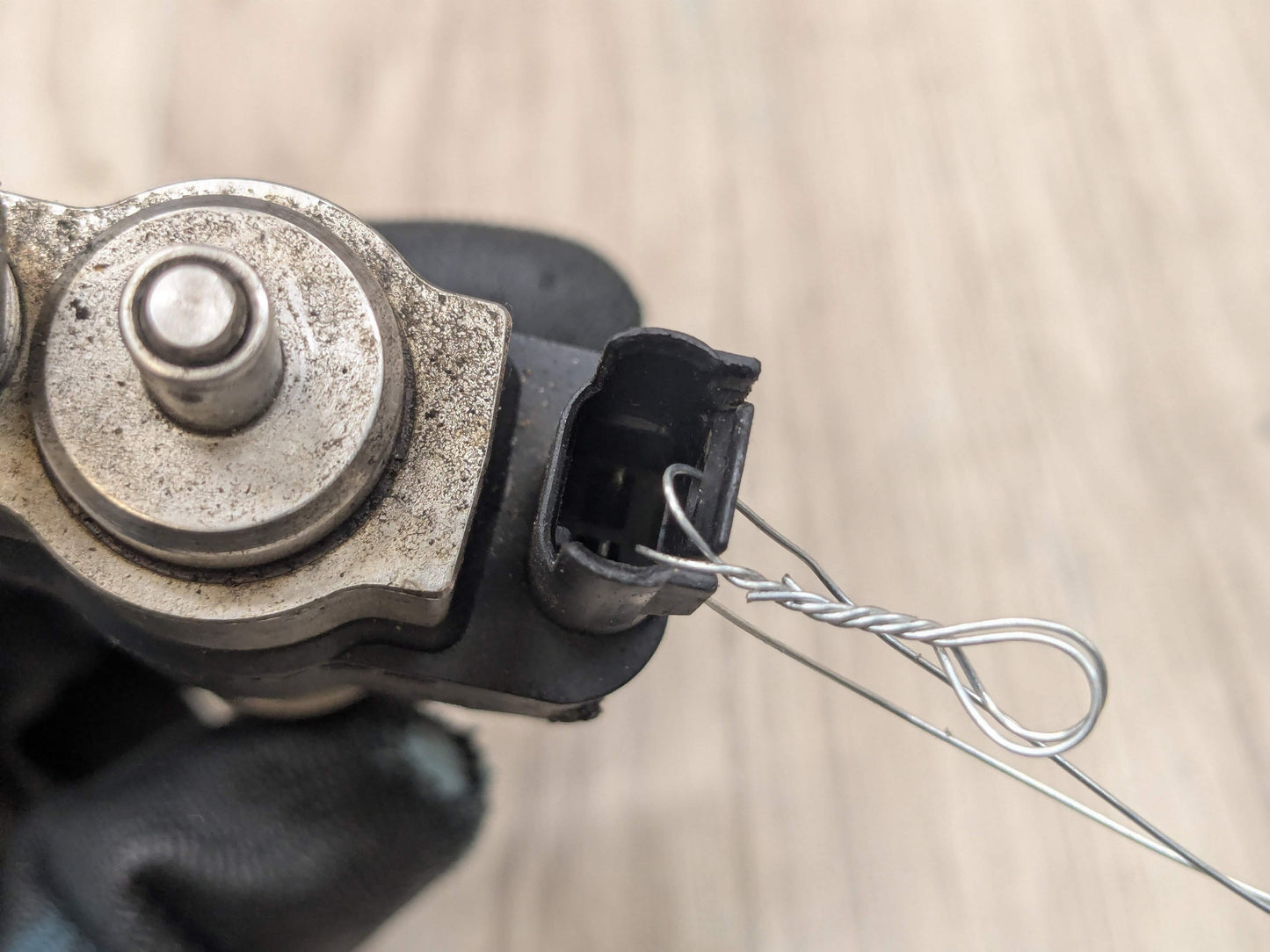 BMW E90 E92 E93 F10 F12 F01 Engine N63 N54 High Pressure Fuel Injector INDEX 02