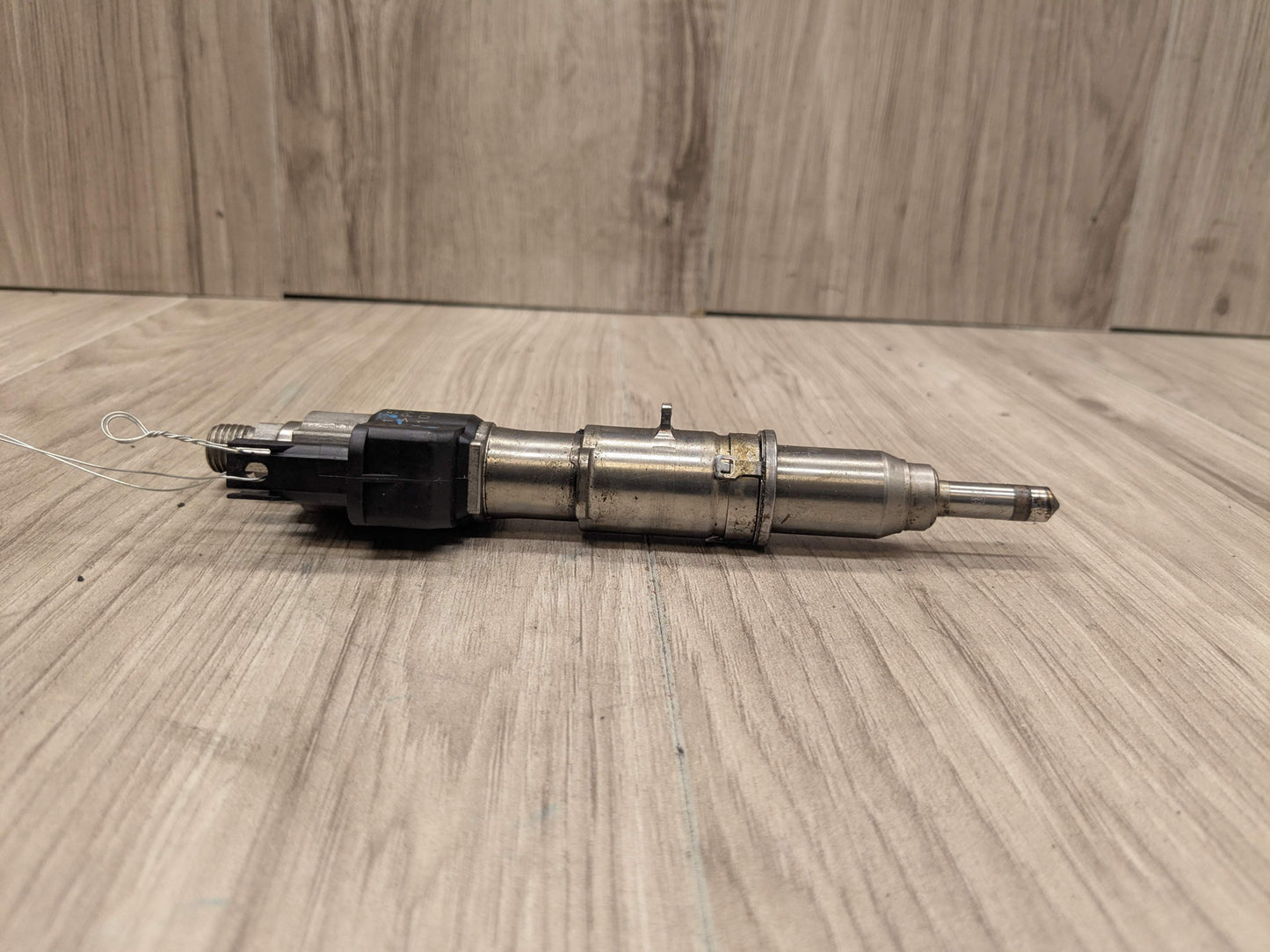 BMW E90 E92 E93 F10 F12 F01 Engine N63 N54 High Pressure Fuel Injector INDEX 02