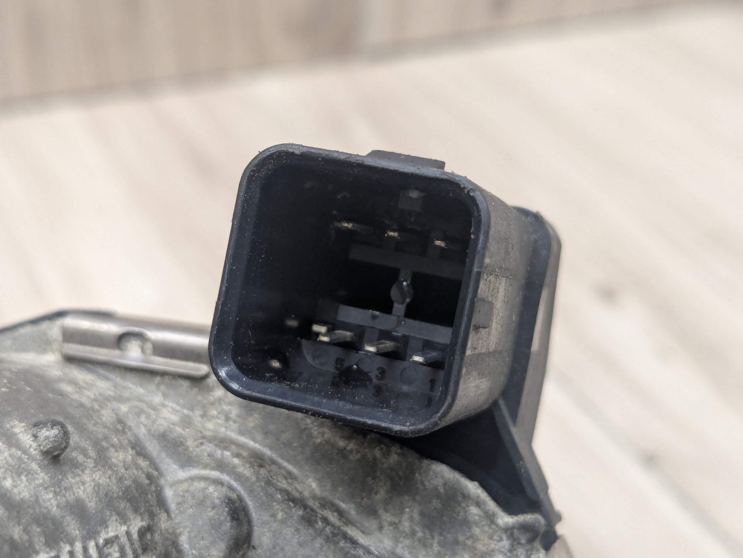 OEM BMW E60 E71 E82 E88 E89 E90 E92 E93 F01 F02 135 335 Engine N54 Throttle Body