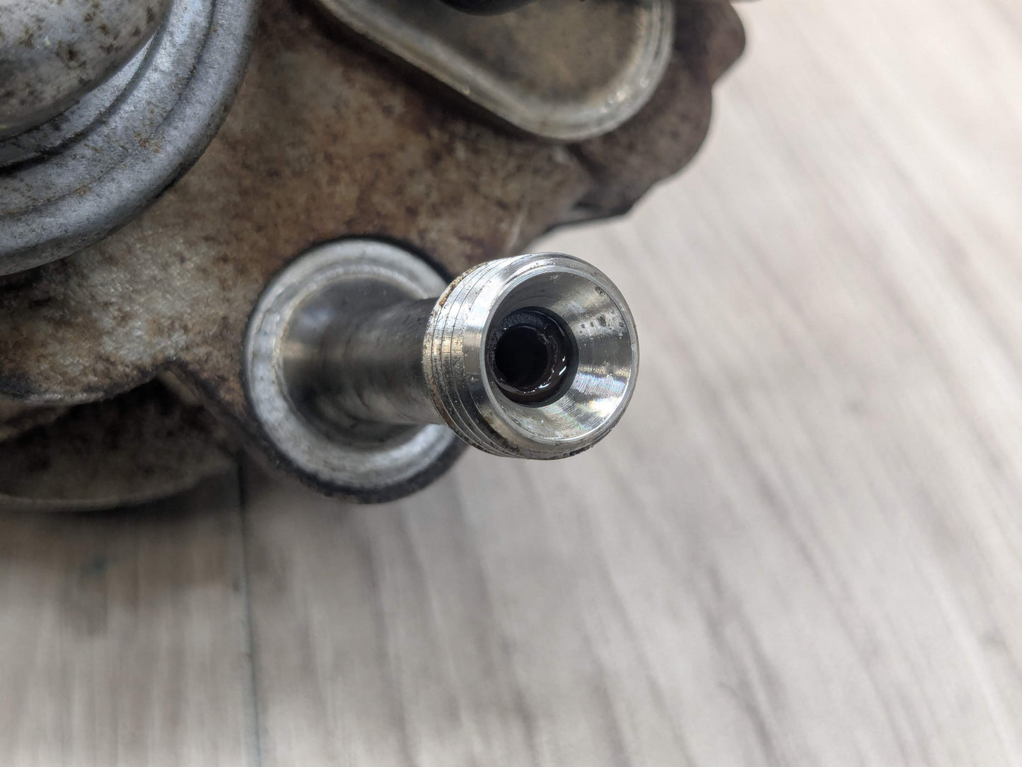 07-13 OEM BMW E60 E82 E90 E92 F10 HPFP High Pressure Fuel Pump Engine N54 N55