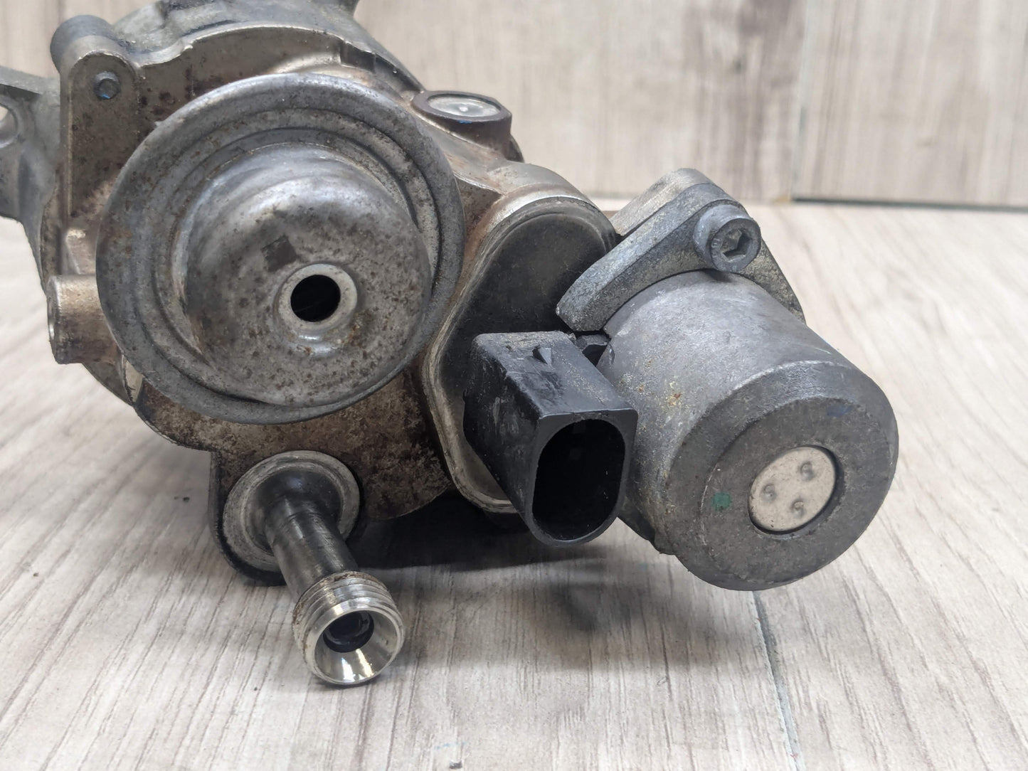 07-13 OEM BMW E60 E82 E90 E92 F10 HPFP High Pressure Fuel Pump Engine N54 N55