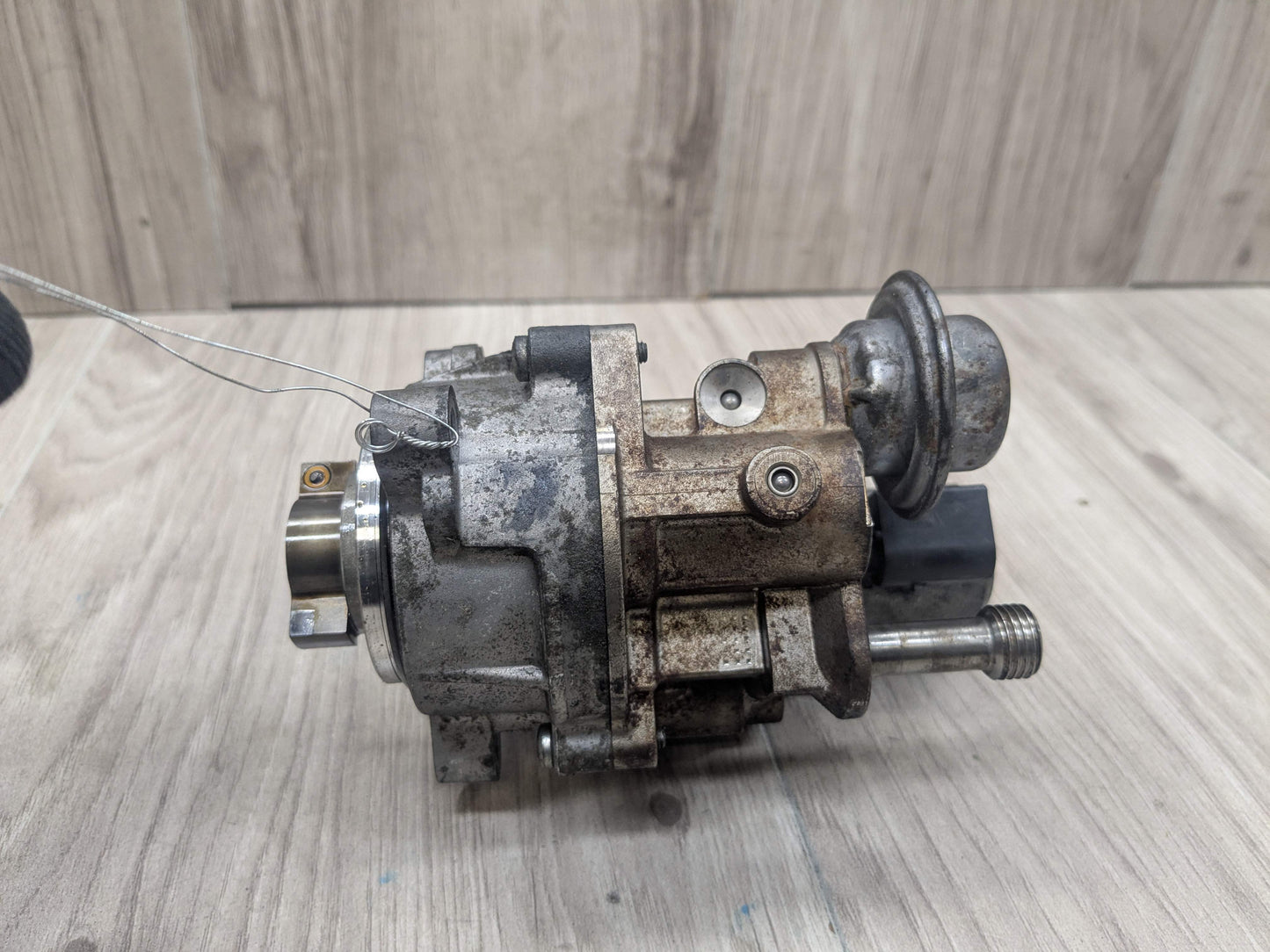 07-13 OEM BMW E60 E82 E90 E92 F10 HPFP High Pressure Fuel Pump Engine N54 N55