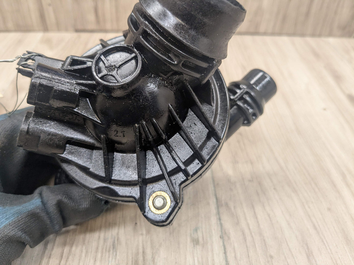 URO BMW E70 E90 E92 E93 Engine N51 N52 N54 Water Coolant Thermostat Housing