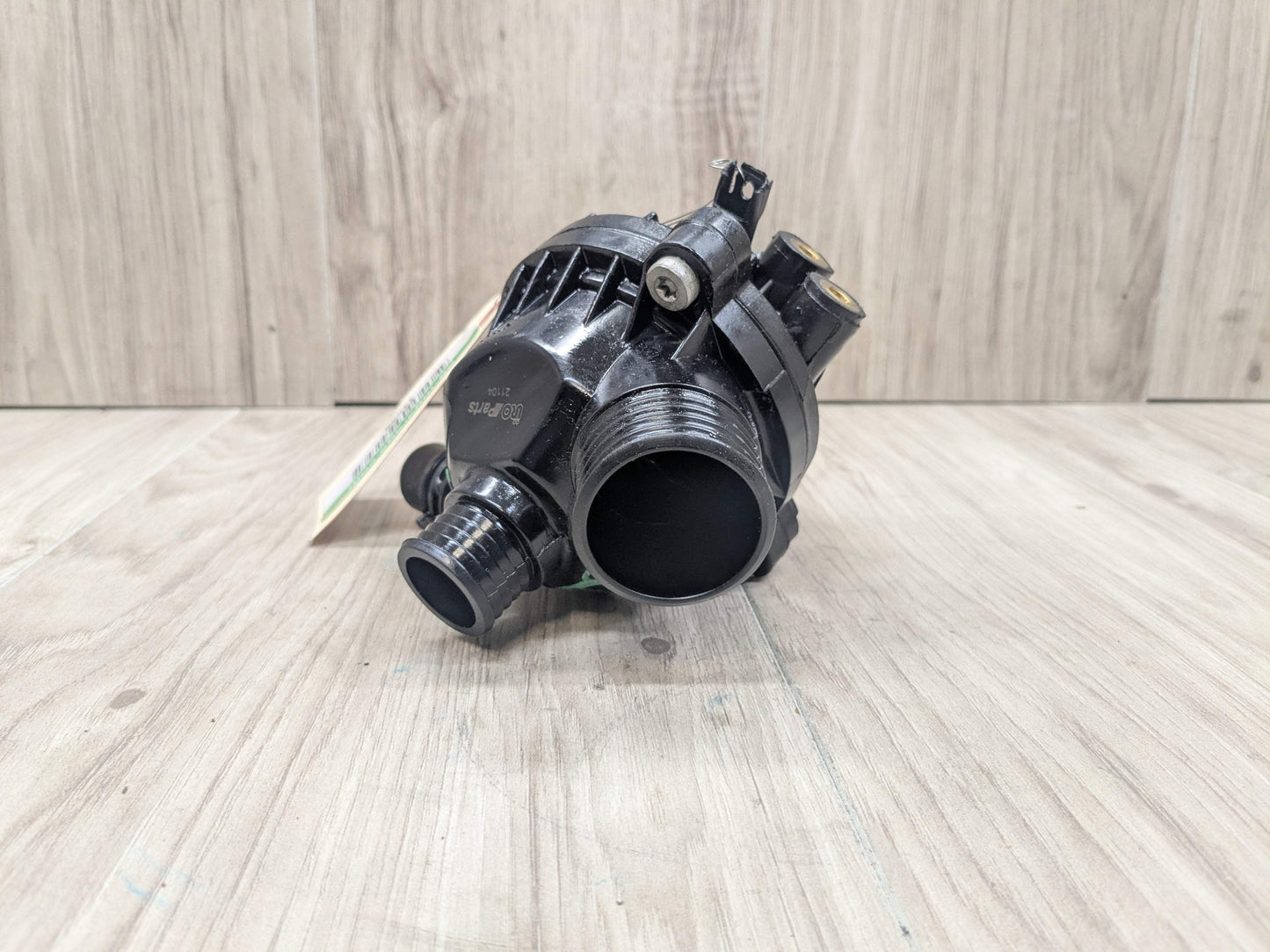 URO BMW E70 E90 E92 E93 Engine N51 N52 N54 Water Coolant Thermostat Housing