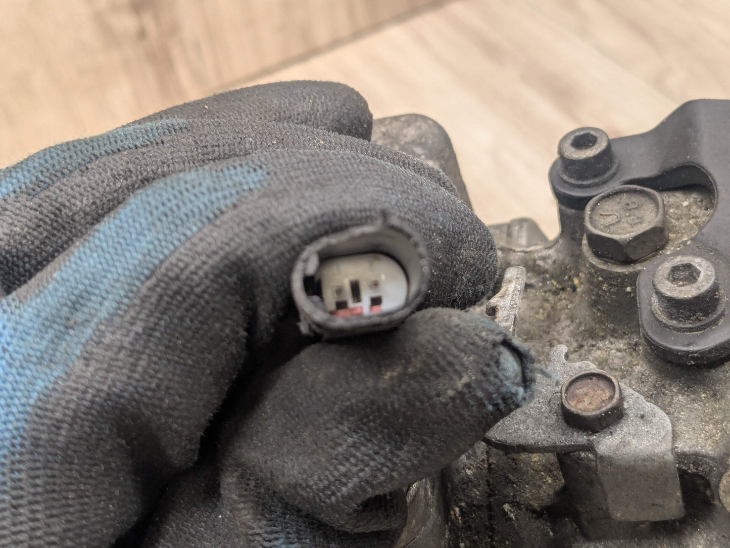 OEM BMW E82 E88 E89 E90 E92 E93 335 AC Compressor Clutch A/C Pump Pulley N54 N55