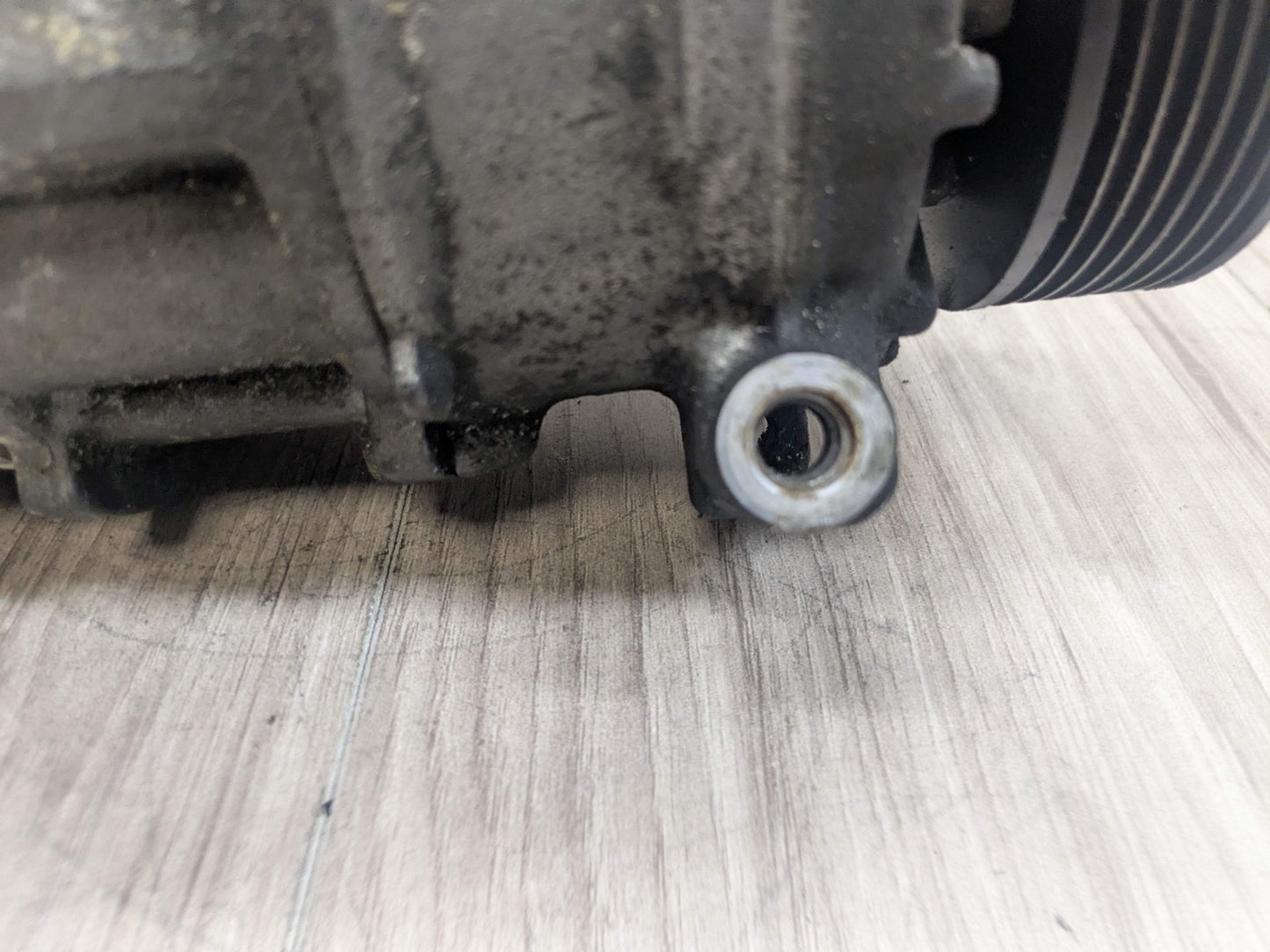 OEM BMW E82 E88 E89 E90 E92 E93 335 AC Compressor Clutch A/C Pump Pulley N54 N55