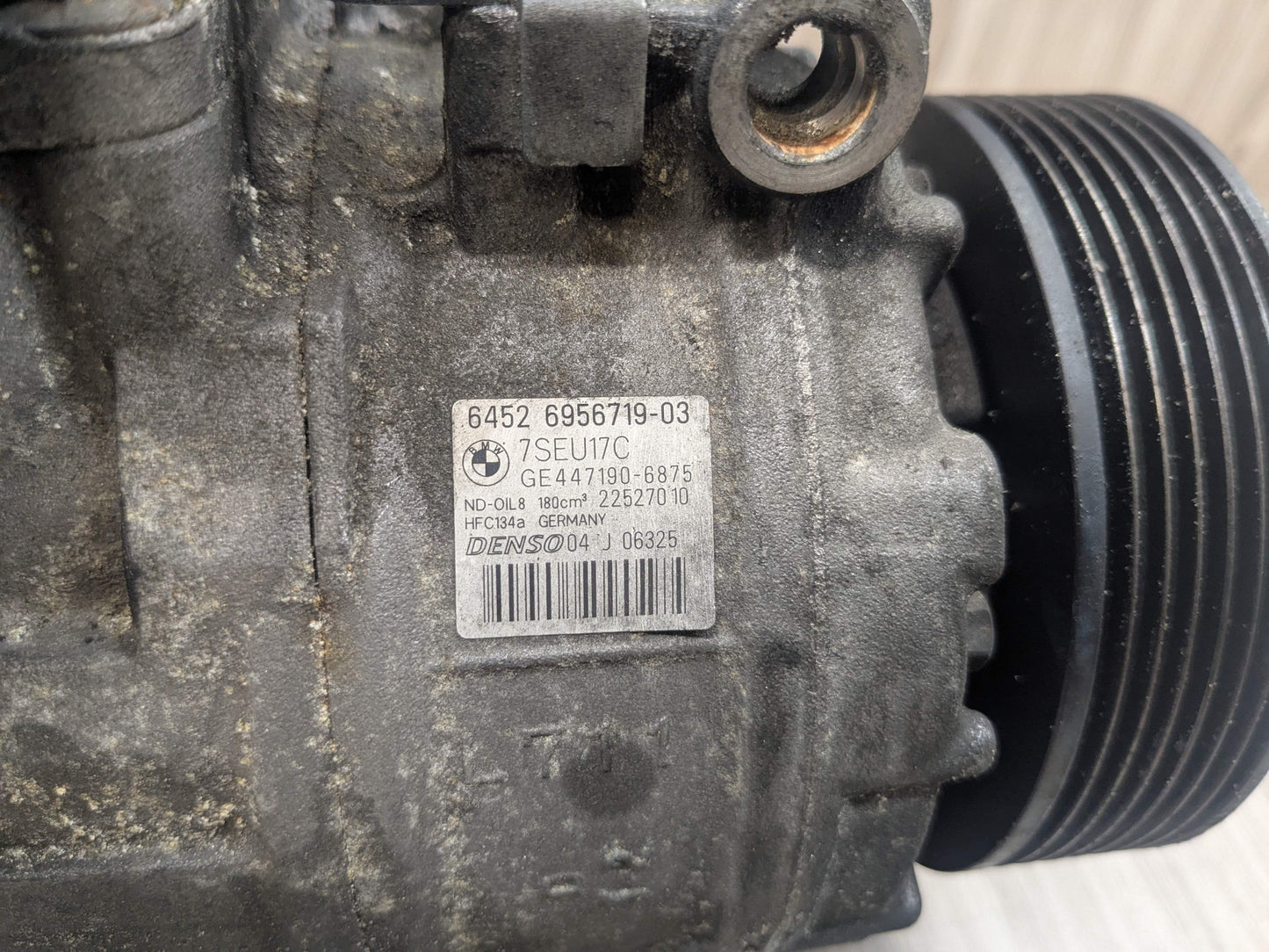 OEM BMW E82 E88 E89 E90 E92 E93 335 AC Compressor Clutch A/C Pump Pulley N54 N55