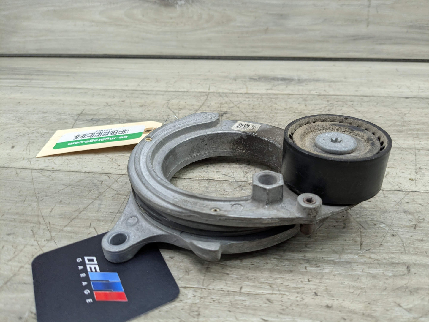 OEM BMW F30 F32 F36 G20 G22 G23 G26 Engine Drive Belt Tensioner Pulley