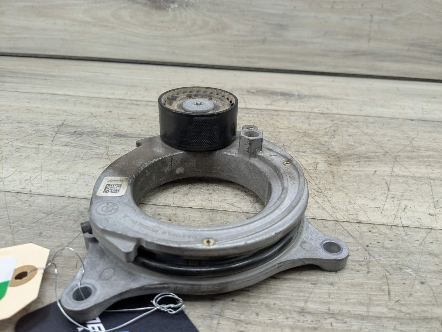 OEM BMW F30 F32 F36 G20 G22 G23 G26 Engine Drive Belt Tensioner Pulley