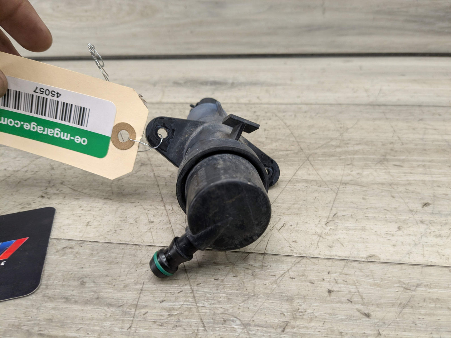 OEM BMW E88 E90 E92 328 335 Front Left or Right Headlight Washer Spray Nozzle