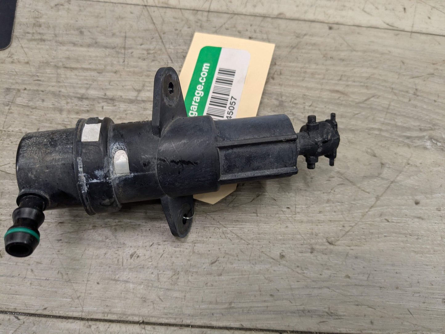 OEM BMW E88 E90 E92 328 335 Front Left or Right Headlight Washer Spray Nozzle