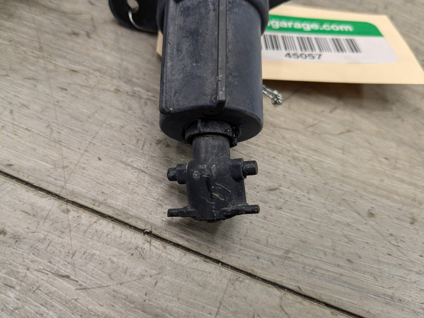 OEM BMW E88 E90 E92 328 335 Front Left or Right Headlight Washer Spray Nozzle