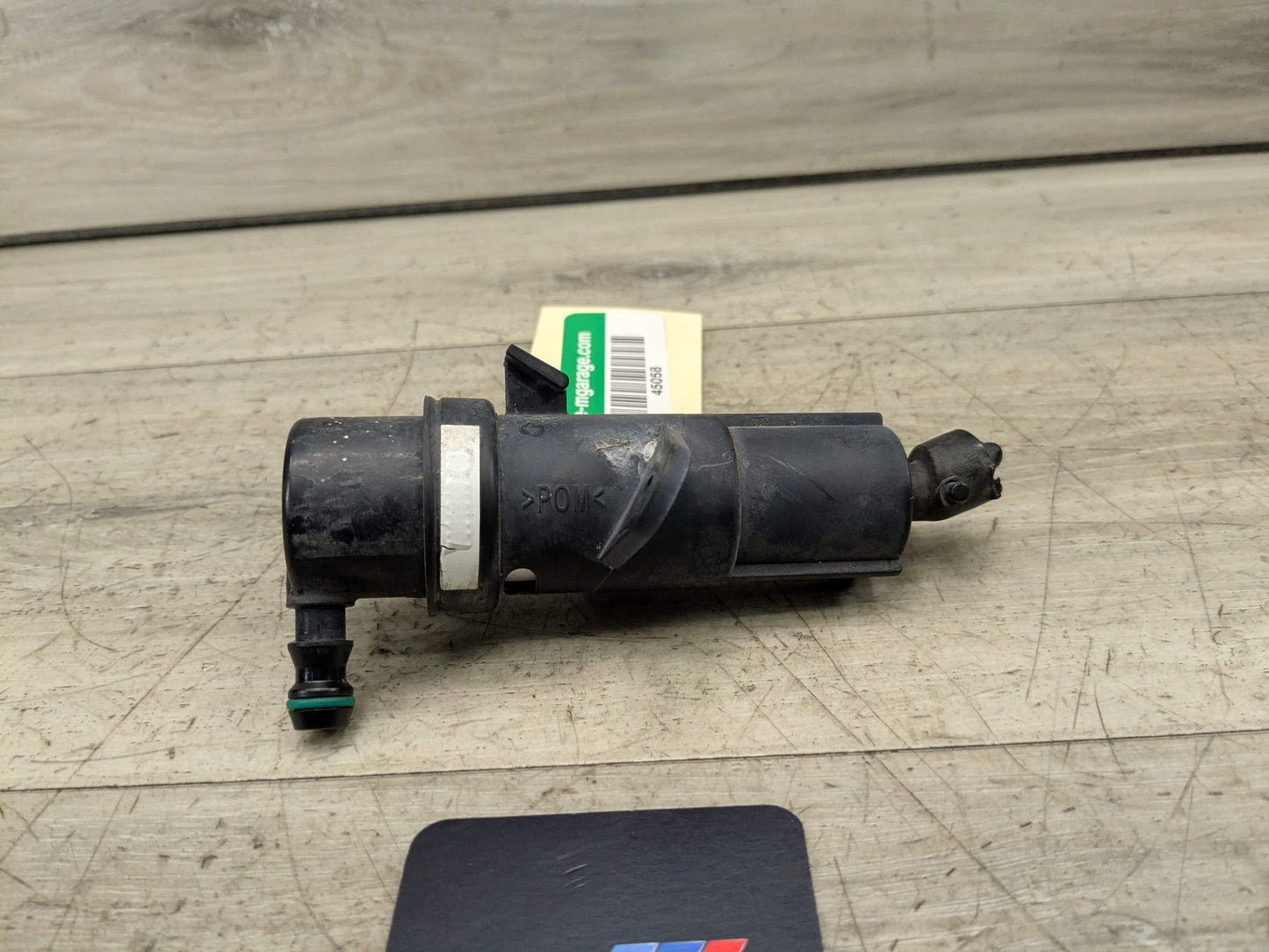 OEM BMW E88 E90 E92 328 335 Front Left or Right Headlight Washer Spray Nozzle