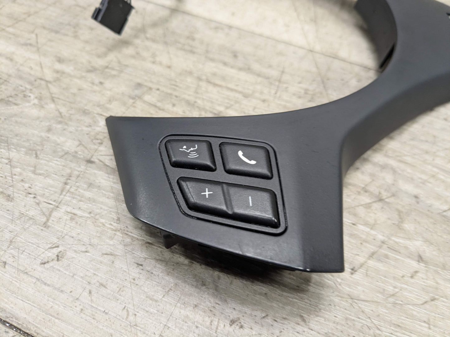 OEM BMW E82 E88 E90 E92 E93 M SPORT Steering Wheel Button Switch Trim Cover