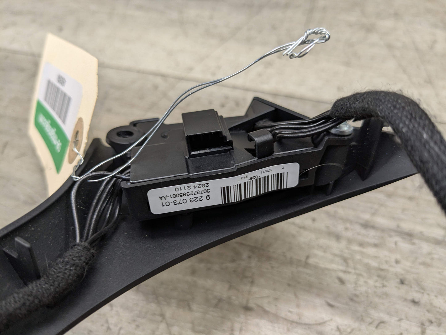 OEM BMW E82 E88 E90 E92 E93 M SPORT Steering Wheel Button Switch Trim Cover