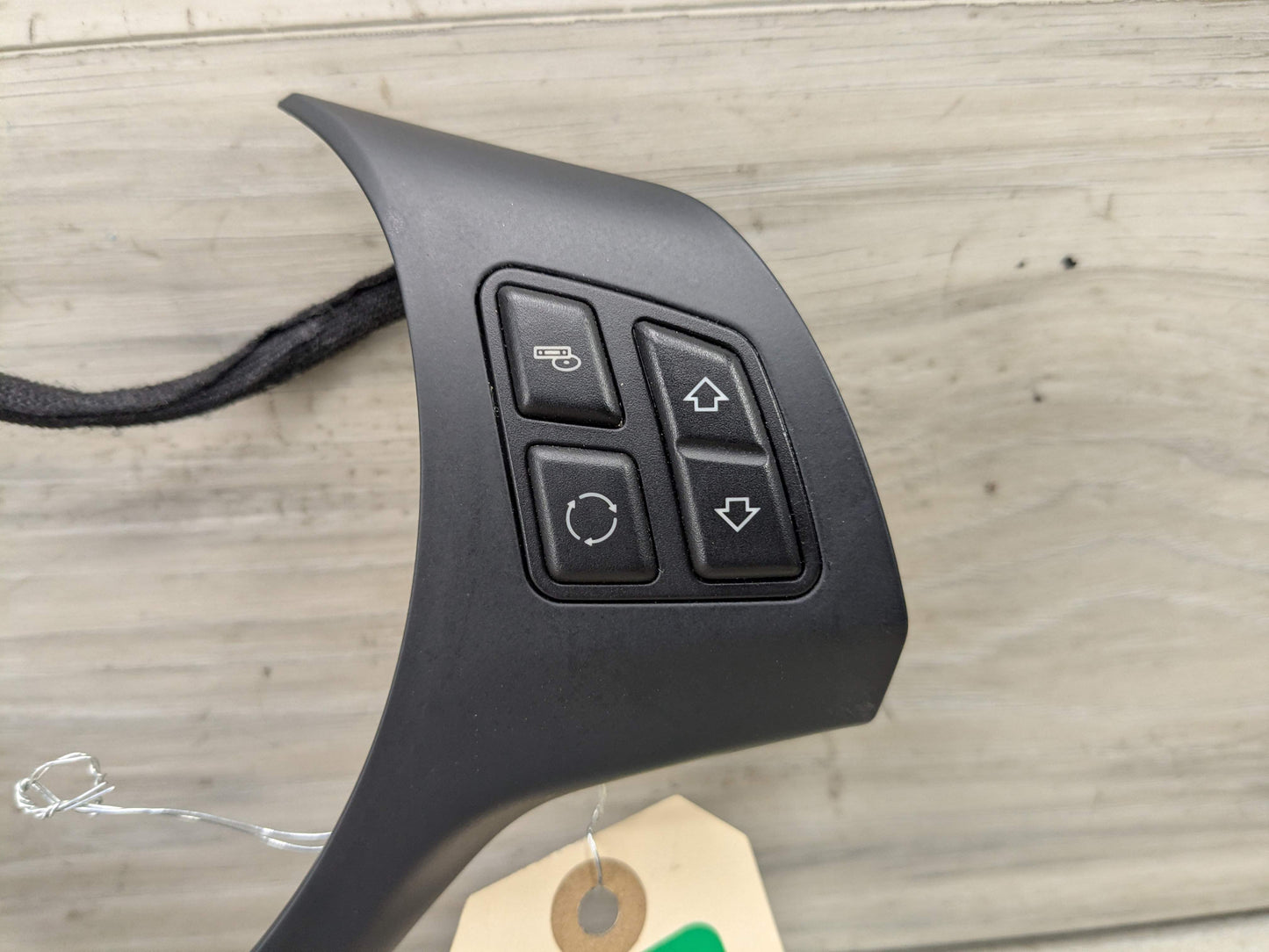 OEM BMW E82 E88 E90 E92 E93 M SPORT Steering Wheel Button Switch Trim Cover