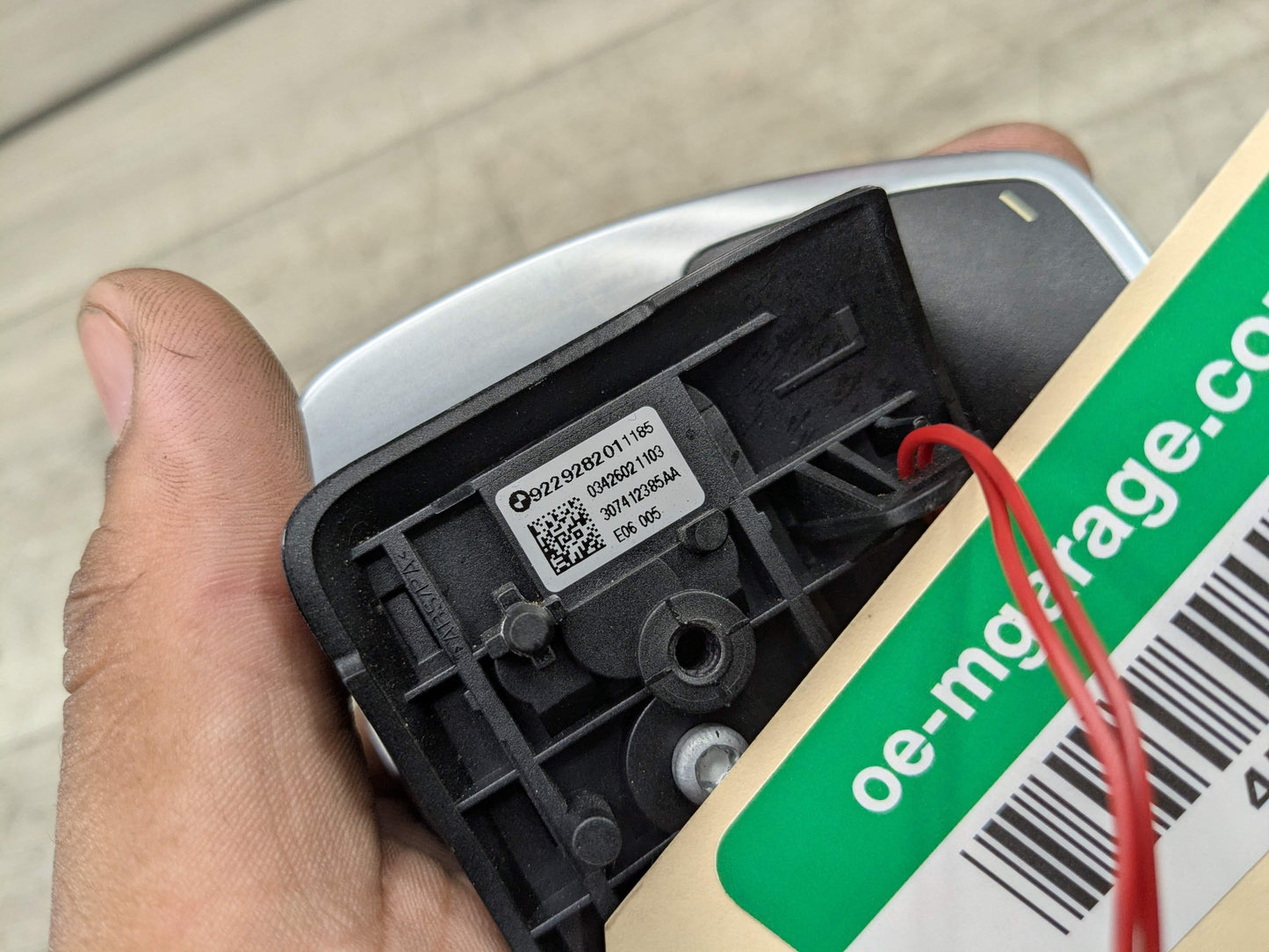 OEM BMW E82 E88 E90 E92 E93 135 328 335 LCI AT Paddle Shifters Plus Minus SET