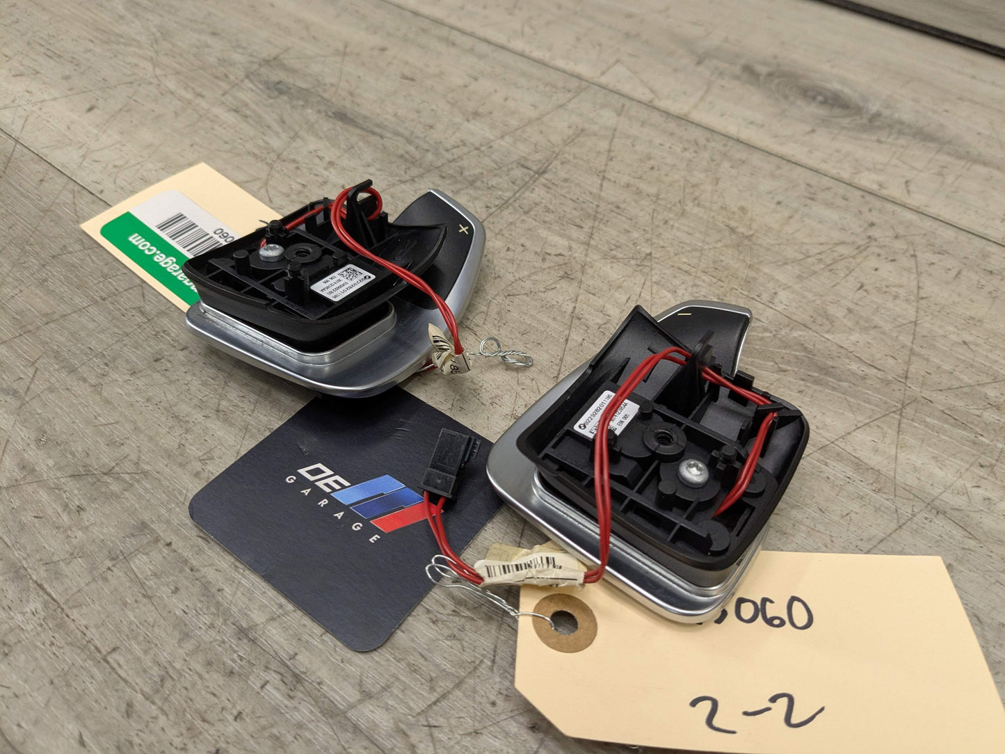 OEM BMW E82 E88 E90 E92 E93 135 328 335 LCI AT Paddle Shifters Plus Minus SET