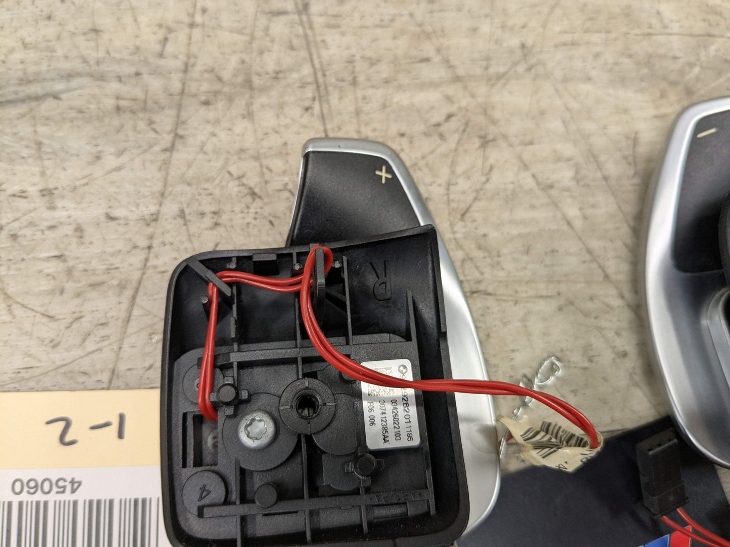 OEM BMW E82 E88 E90 E92 E93 135 328 335 LCI AT Paddle Shifters Plus Minus SET