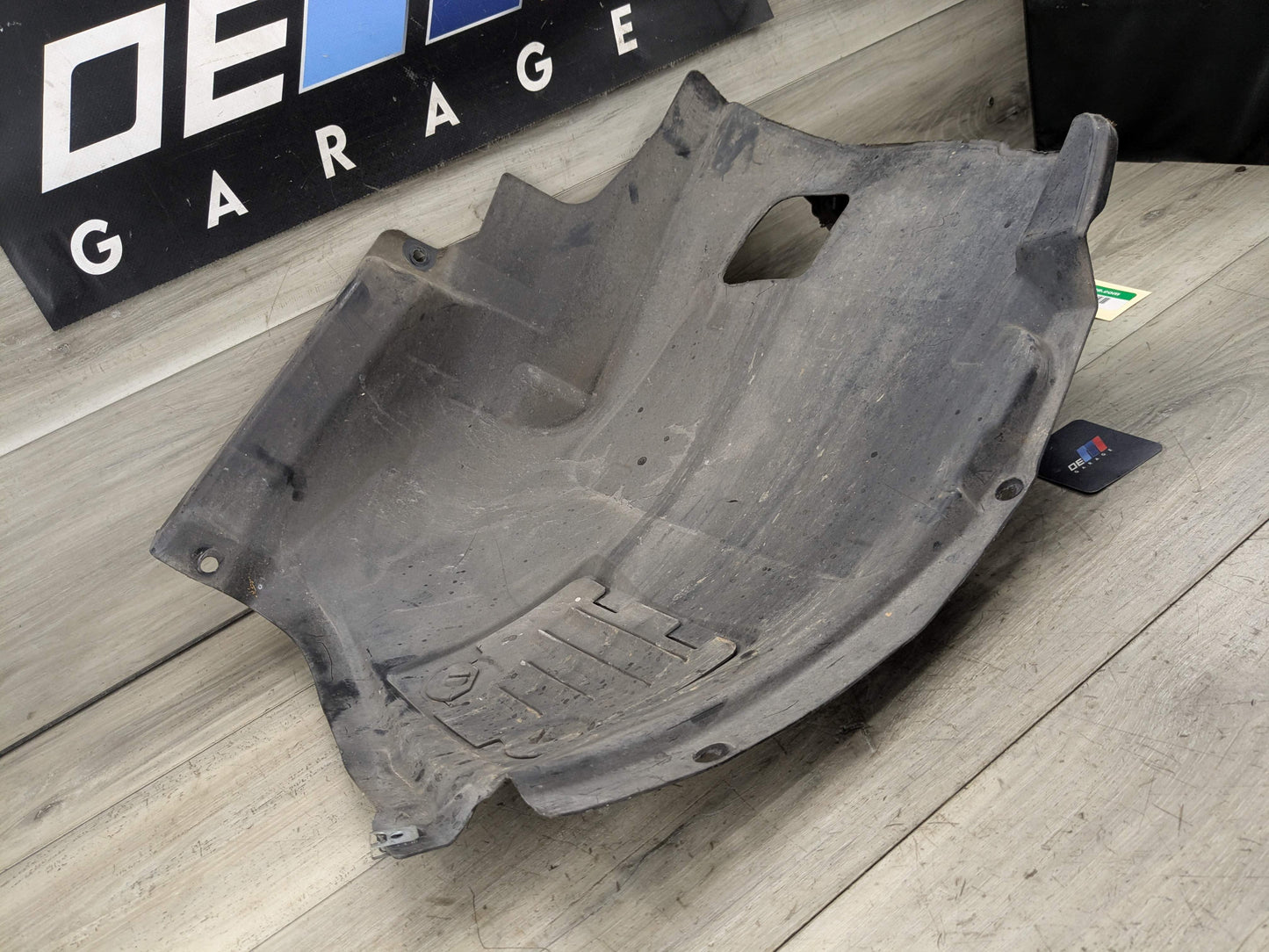 OEM BMW E82 E88 128 135 M SPORT Left Driver Fender Liner Wheel Splash Shield