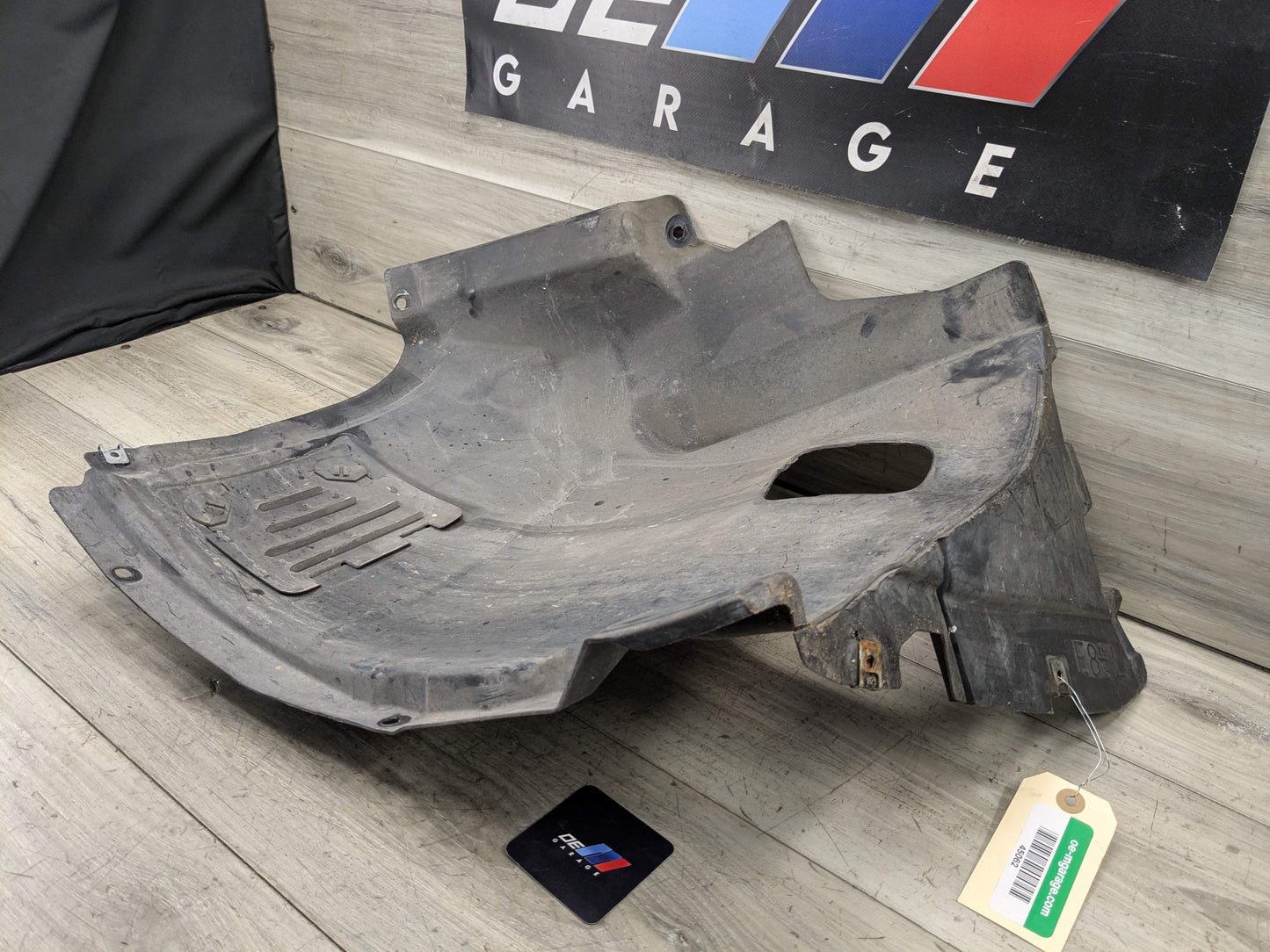 OEM BMW E82 E88 128 135 M SPORT Left Driver Fender Liner Wheel Splash Shield