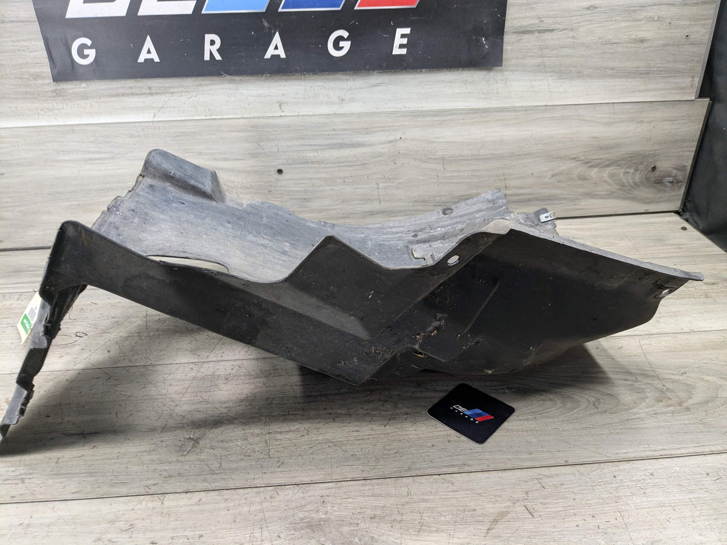 OEM BMW E82 E88 128 135 M SPORT Left Driver Fender Liner Wheel Splash Shield
