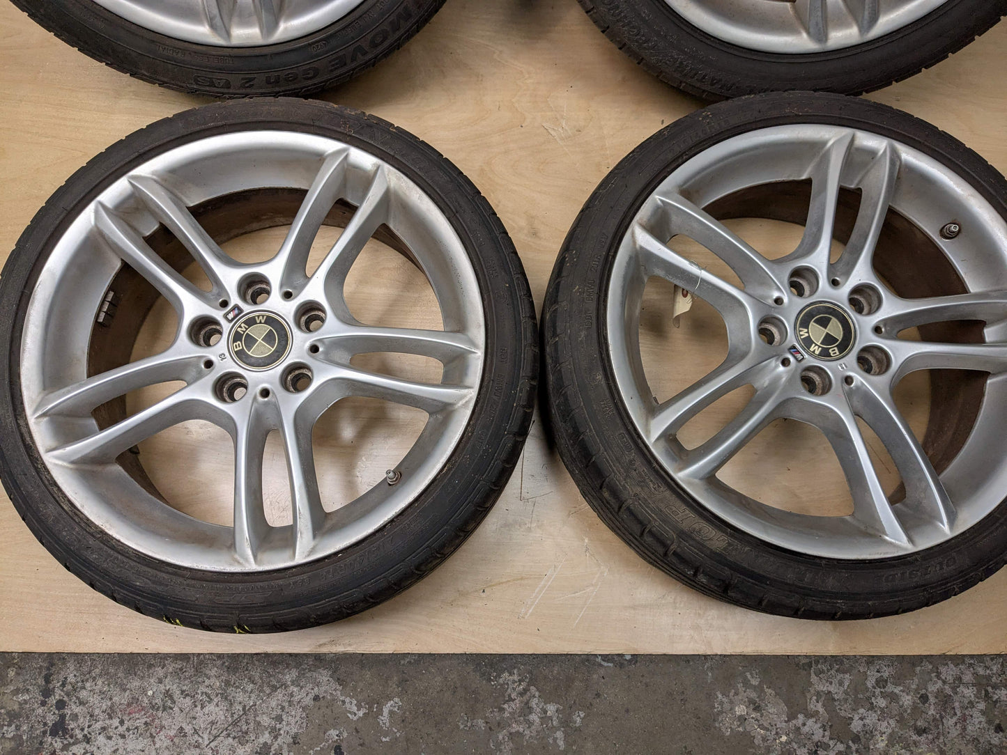 OEM BMW E82 E88 128 135 Wheels Rims 18x7.5/8.5 ET49/52 Dual Spoke Style 261 SET