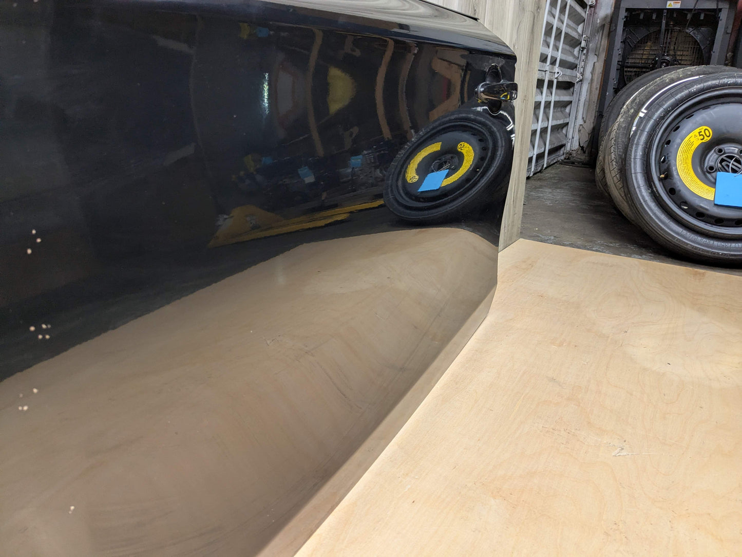 08-13 OEM BMW E82 E88 128 135 Front Right Passenger Door Shell Panel Black 668