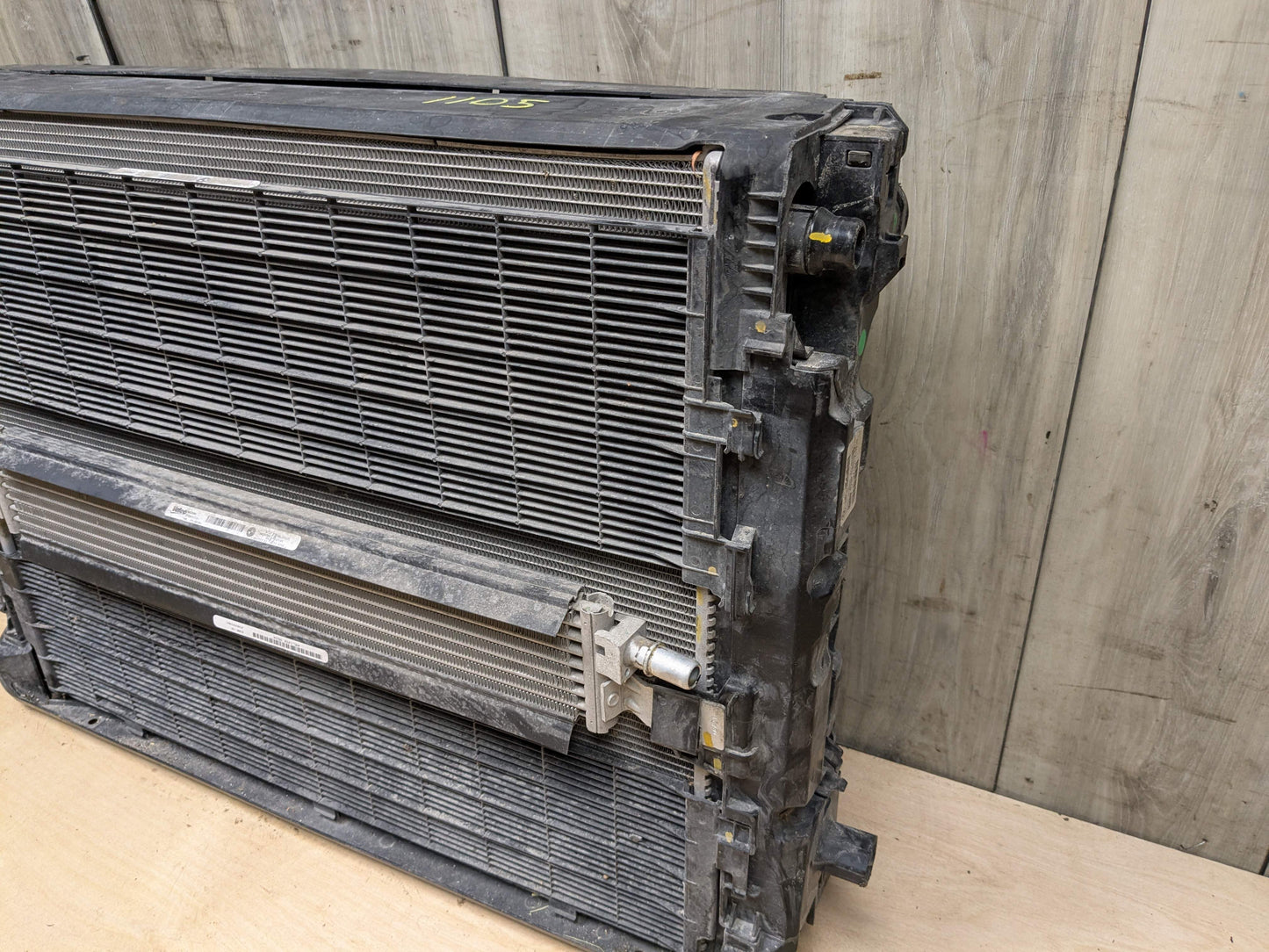 OEM BMW G20 G22 G26 G42 330 430 B46 Radiator Condenser Cooling Fan Assembly 500W