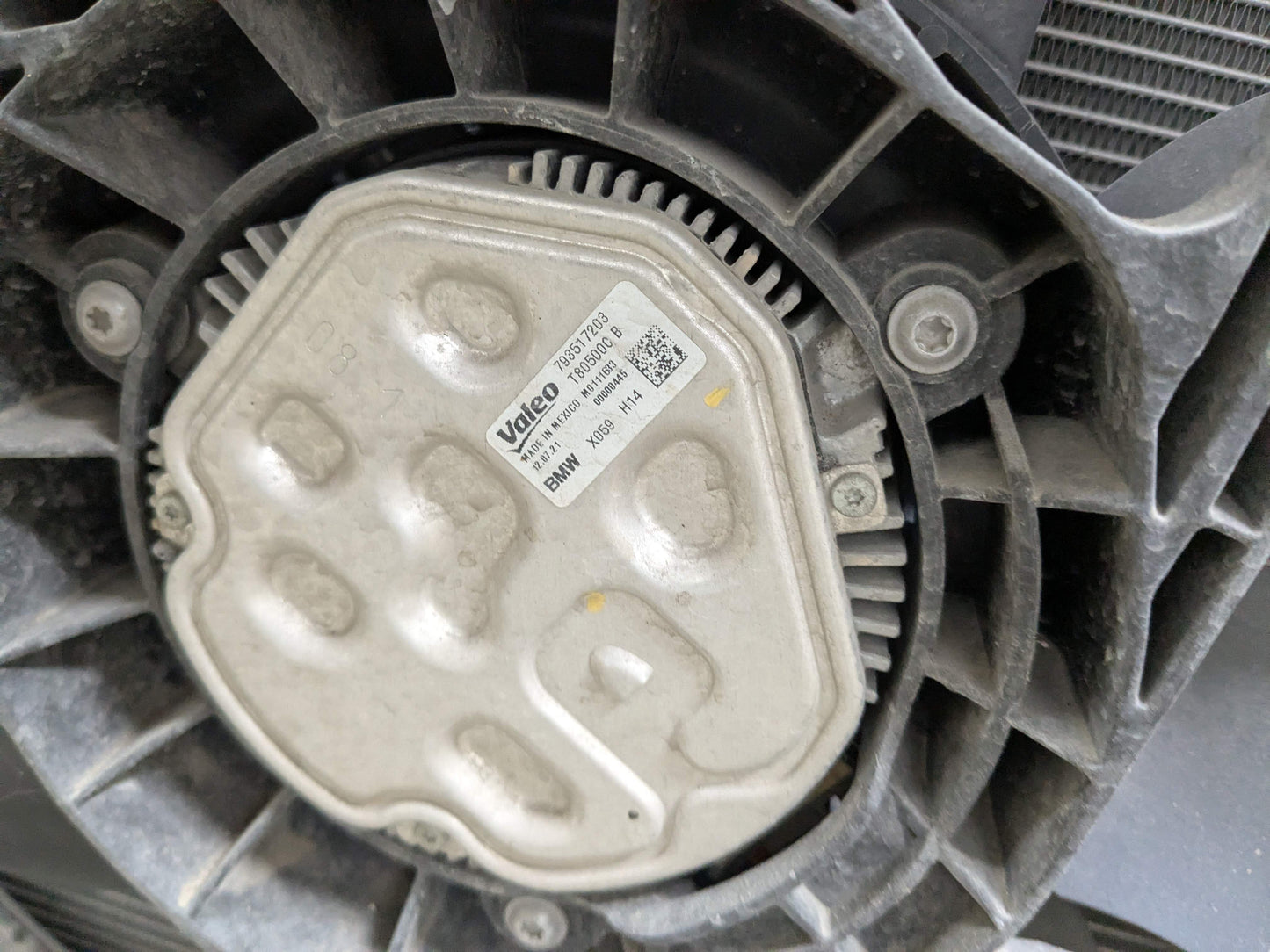 OEM BMW G20 G22 G26 G42 330 430 B46 Radiator Condenser Cooling Fan Assembly 500W