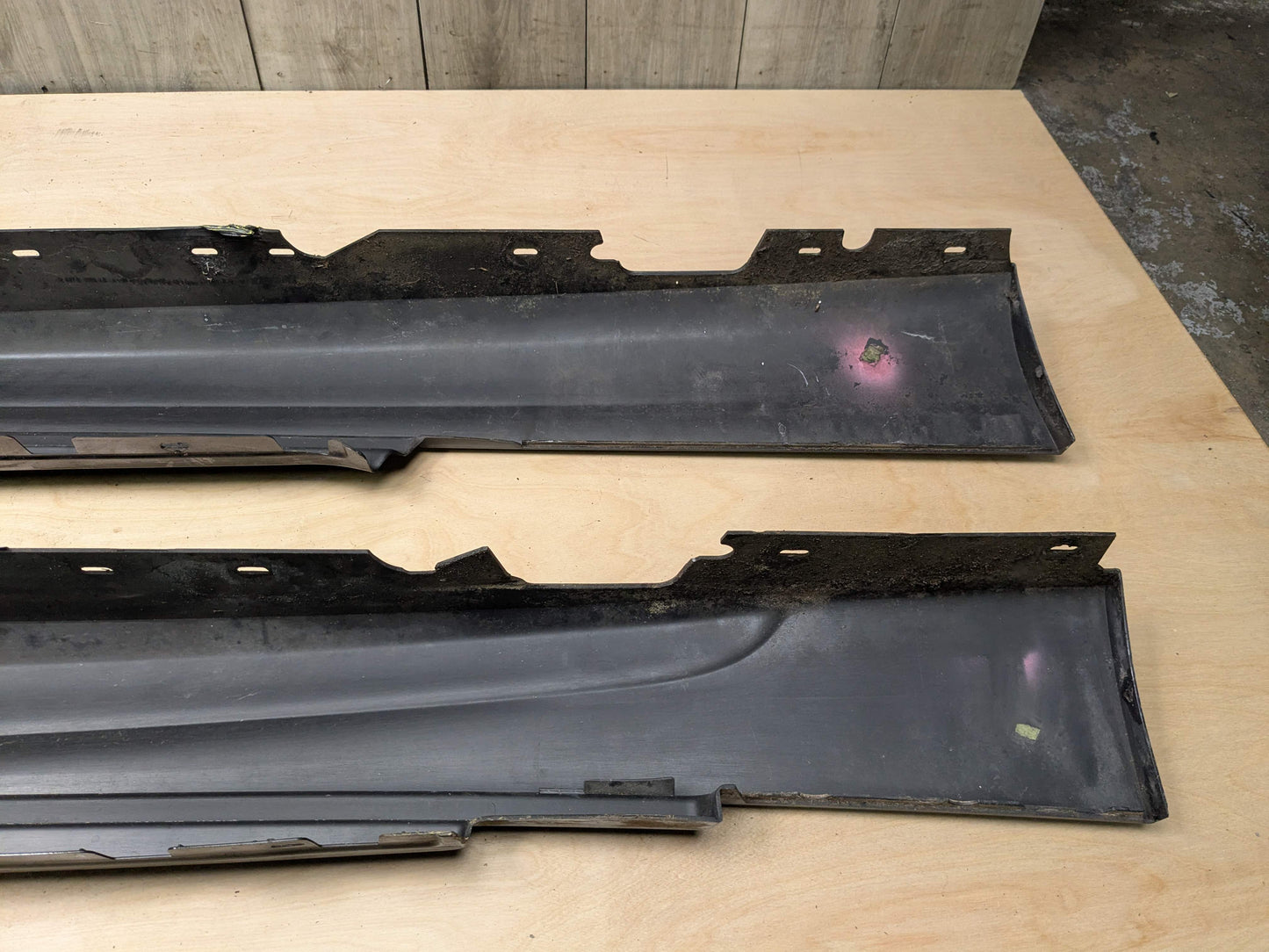 OEM BMW E82 E88 128 135 M SPORT Left Right Side Skirt Rocker Panel Black 668