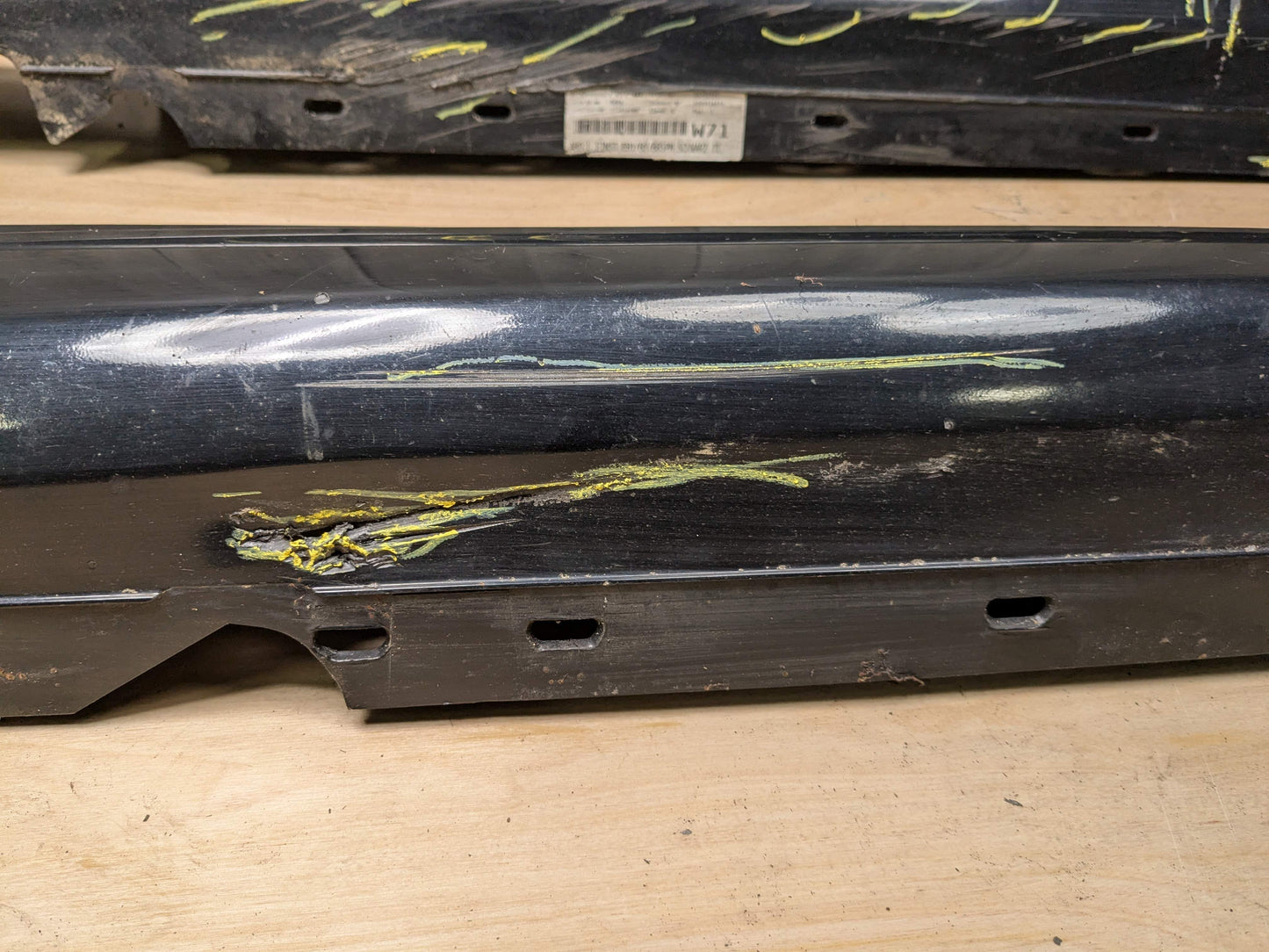 OEM BMW E82 E88 128 135 M SPORT Left Right Side Skirt Rocker Panel Black 668