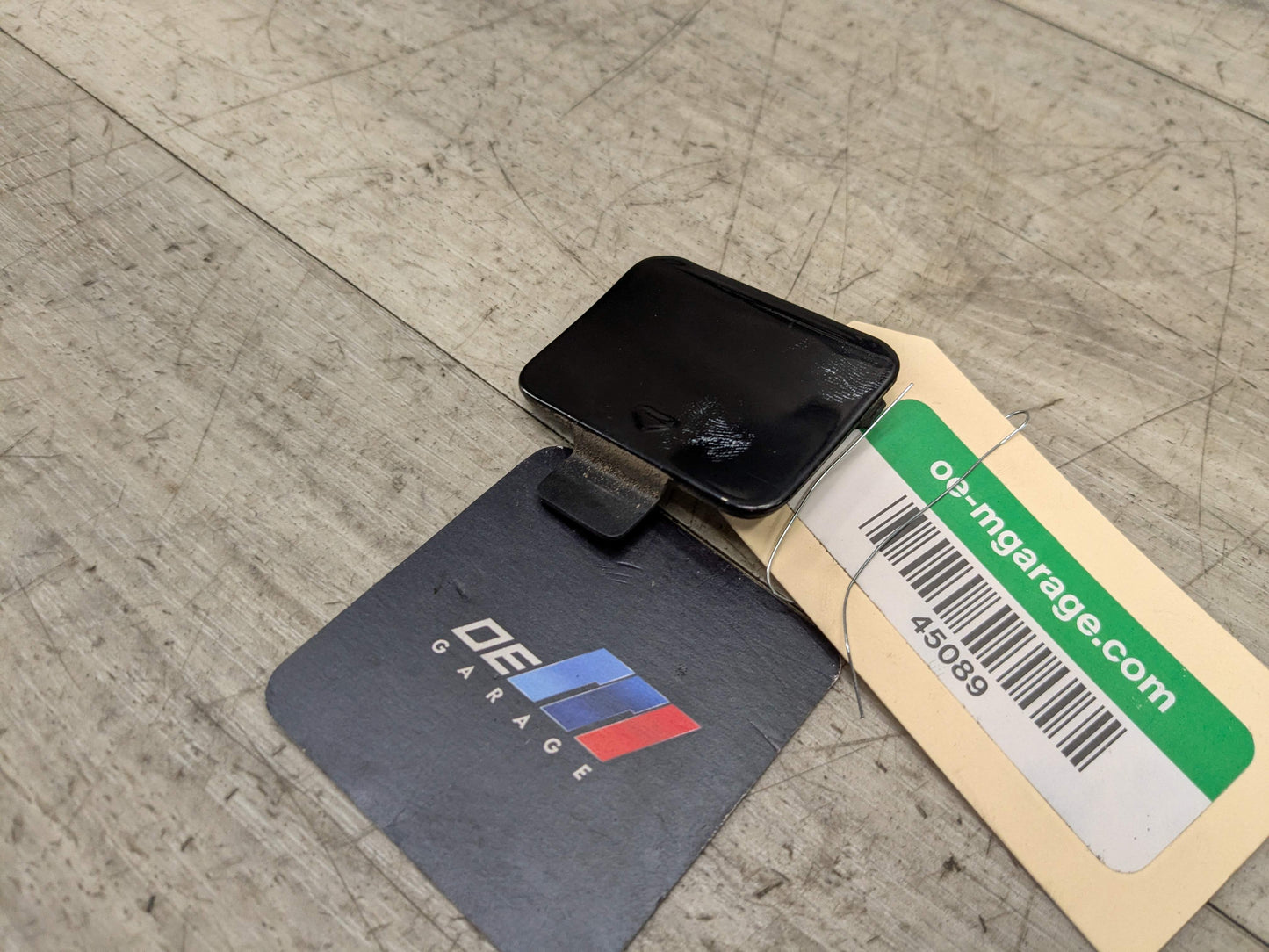 OEM BMW E82 E88 128 135 Rear Bumper M SPORT Tow Hook Cover Eye Trim