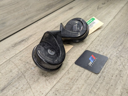 08-13 OEM BMW E82 E88 128i 135i Left Right Horn Signal Low Tone Pitch PAIR