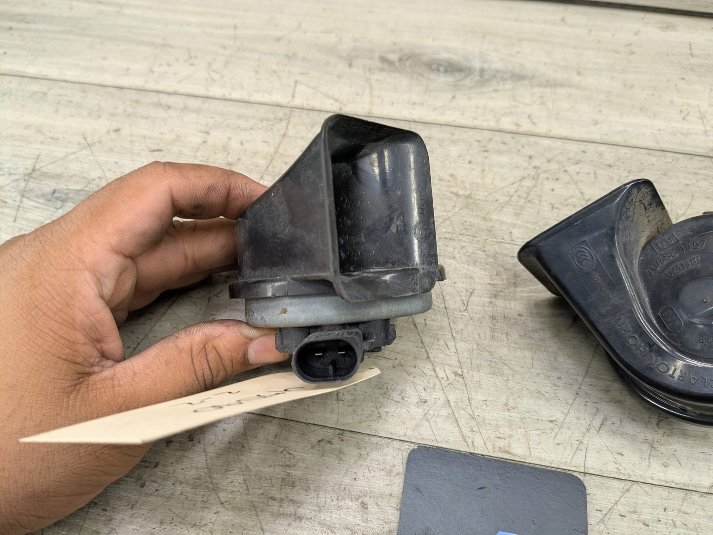 08-13 OEM BMW E82 E88 128i 135i Left Right Horn Signal Low Tone Pitch PAIR