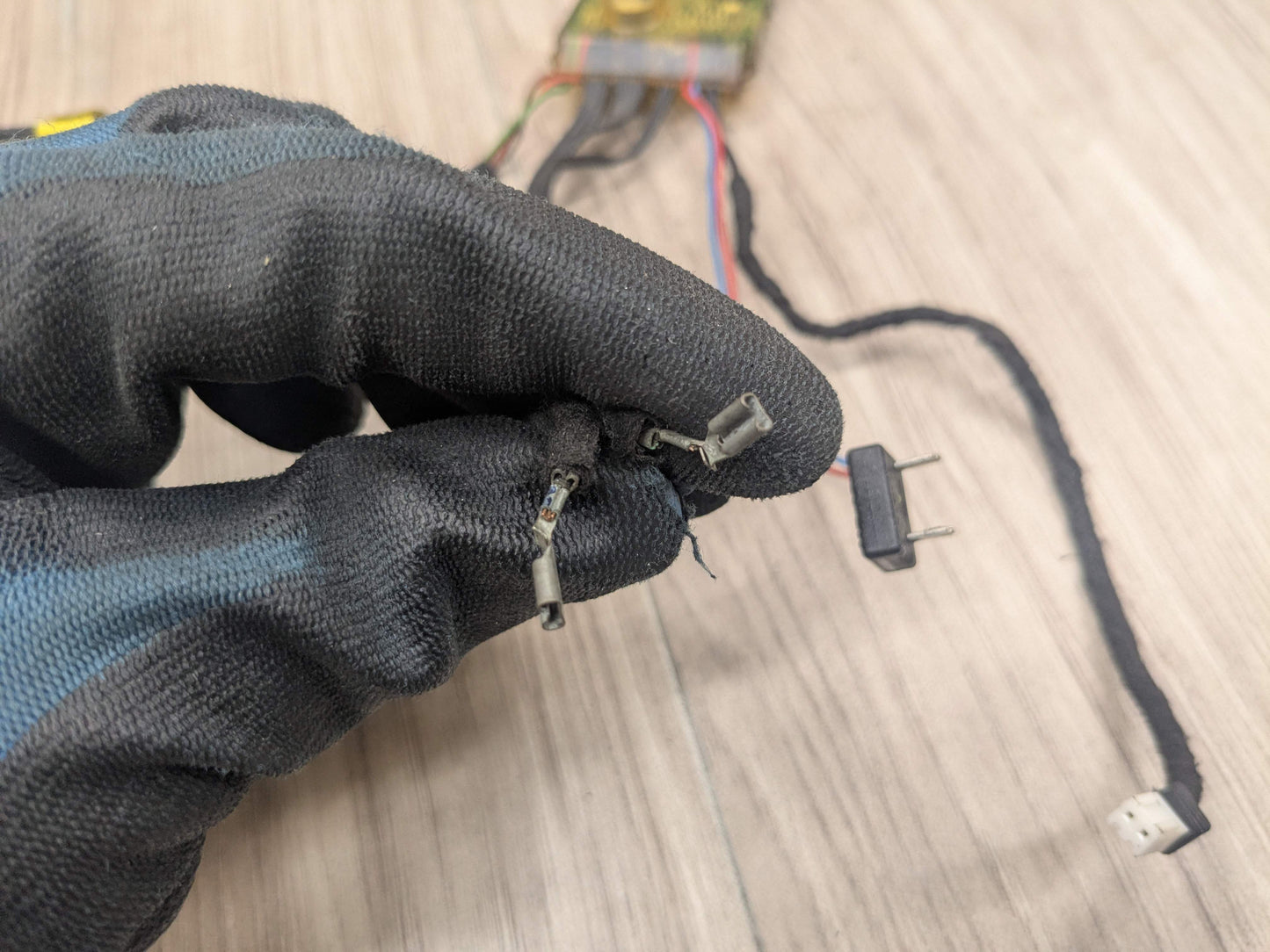 19-25 OEM BMW G20 330 M340 Right Passenger Side Mirror Electronics Harness