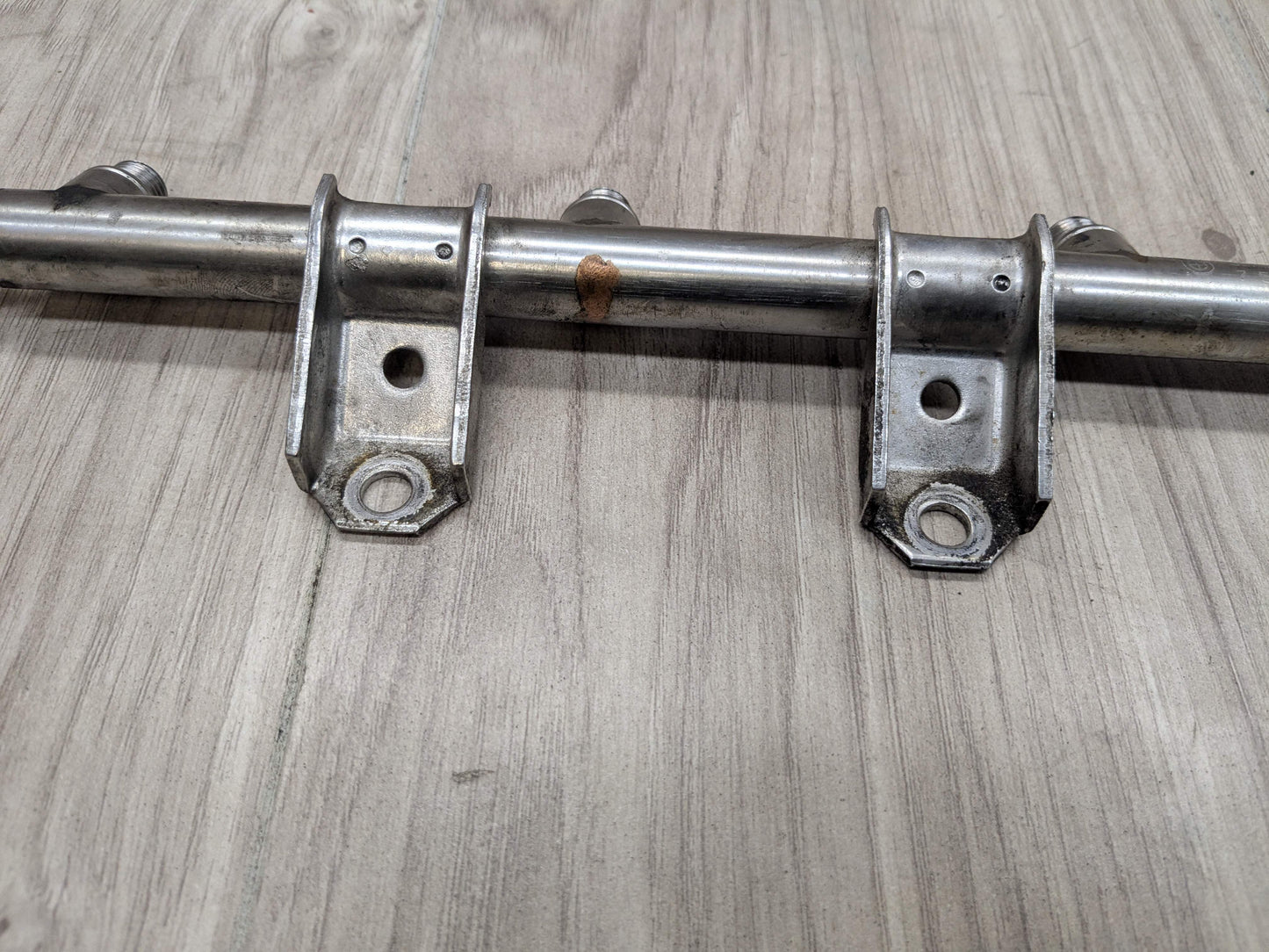 OEM BMW E88 E92 E93 F01 F02 N54 Engine High Pressure Fuel Injector Line Rail