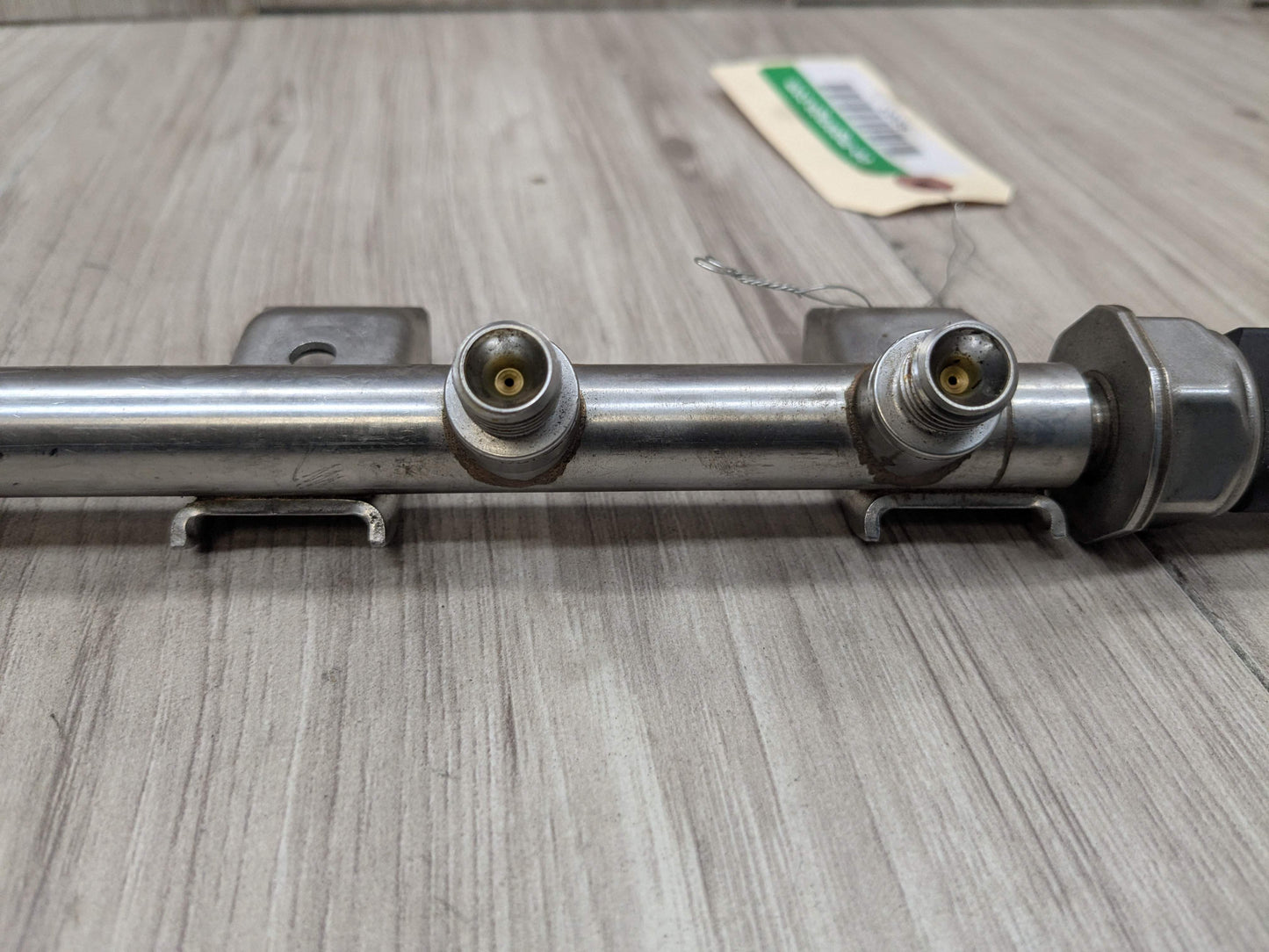 OEM BMW E88 E92 E93 F01 F02 N54 Engine High Pressure Fuel Injector Line Rail