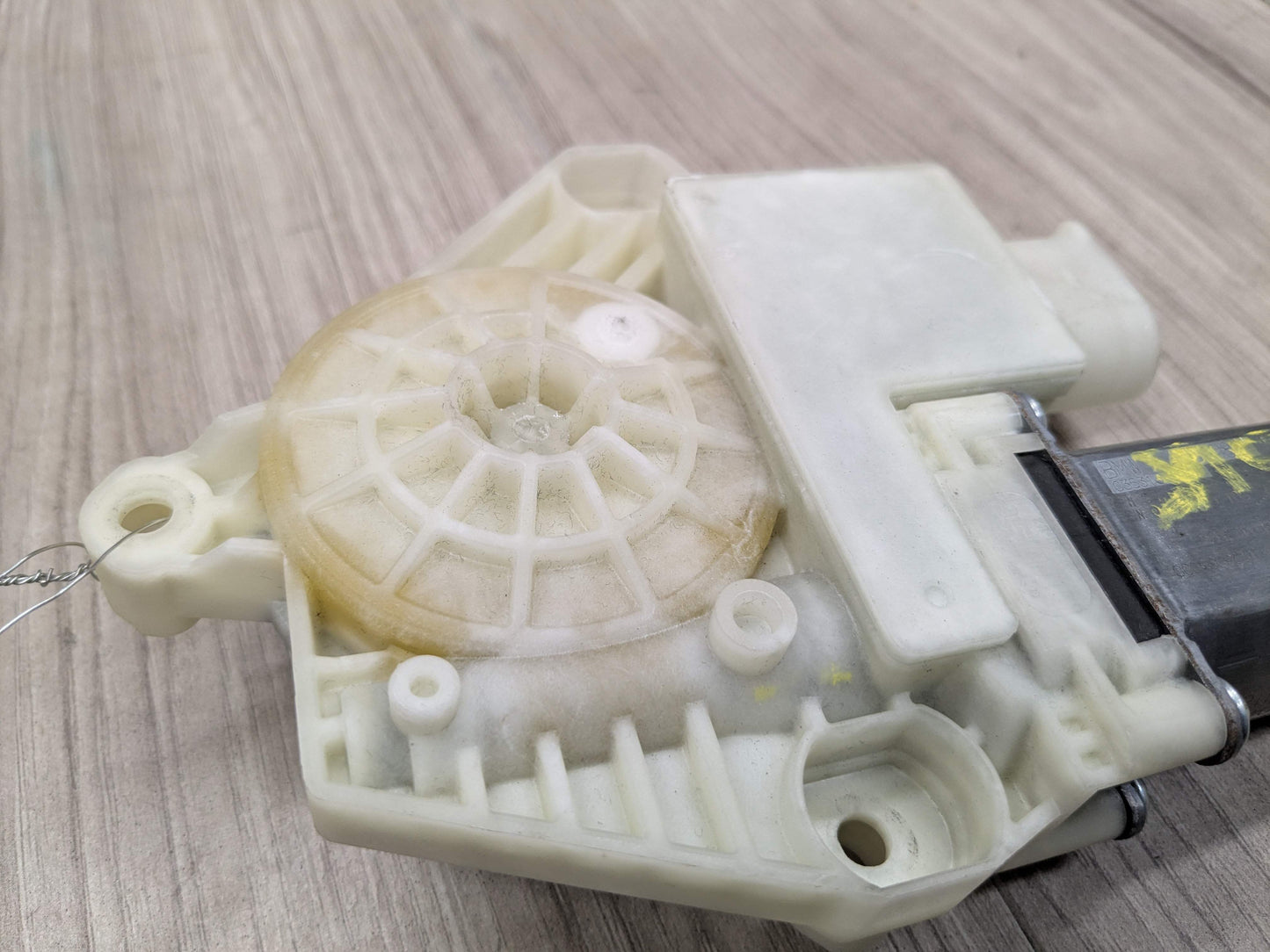 OEM BMW F90 G01 G12* G30 X3 X5 Front Right Passenger Door Window Regulator Motor