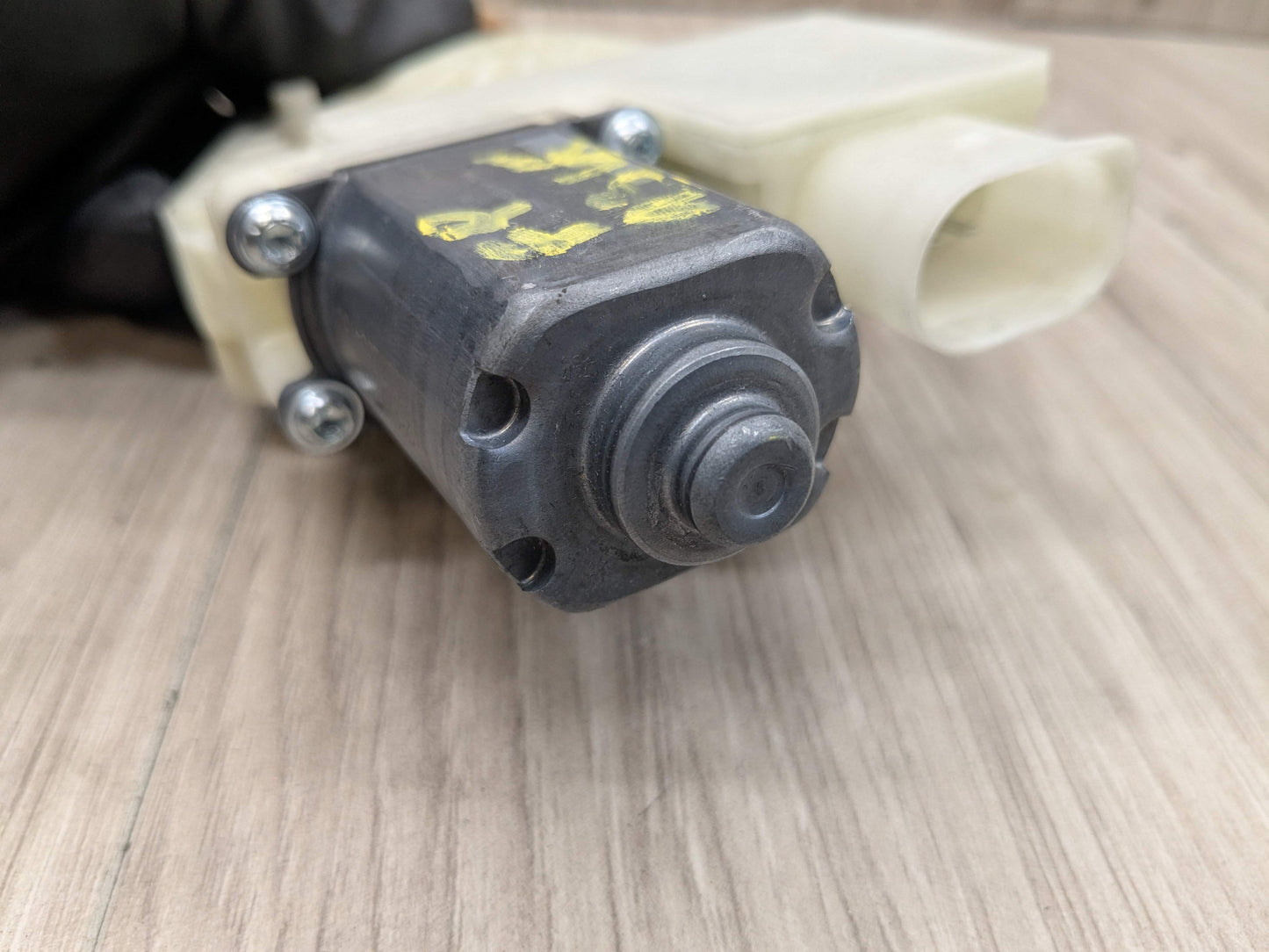 OEM BMW F90 G01 G12* G30 X3 X5 Front Right Passenger Door Window Regulator Motor