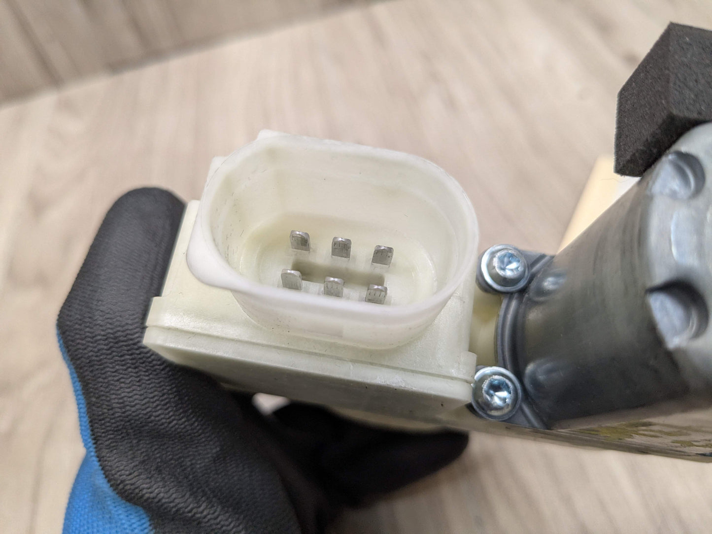 OEM BMW F90 F97 G01 G02 G30 X3 M5 Rear Left Driver Door Window Regulator Motor