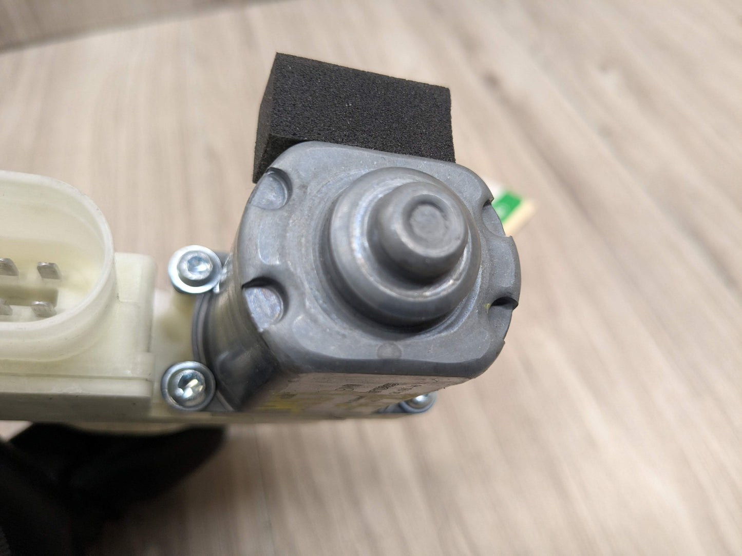 OEM BMW F90 F97 G01 G02 G30 X3 M5 Rear Left Driver Door Window Regulator Motor