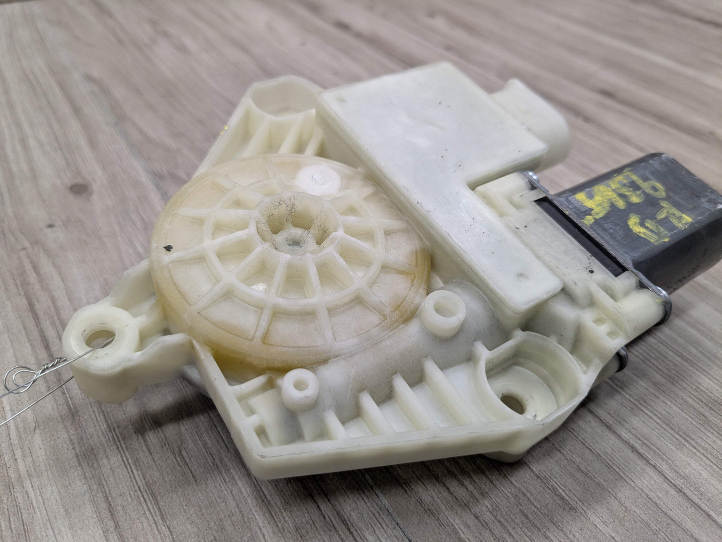 OEM BMW F90 F97 G01 G02 G30 X3 M5 Rear Left Driver Door Window Regulator Motor