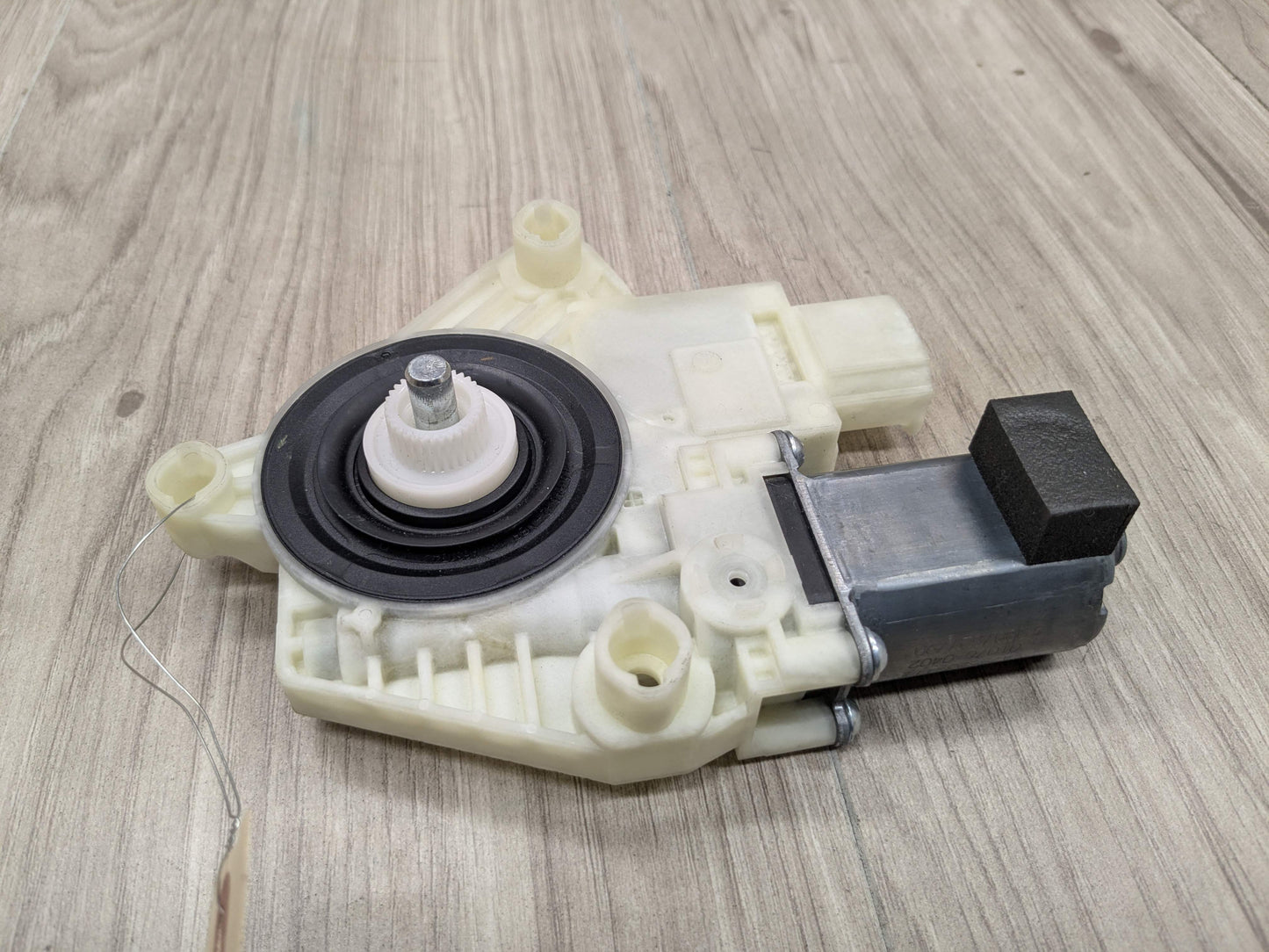 OEM BMW F90 F97 G01 G30 X3 M5 Rear Right Passenger Door Window Regulator Motor