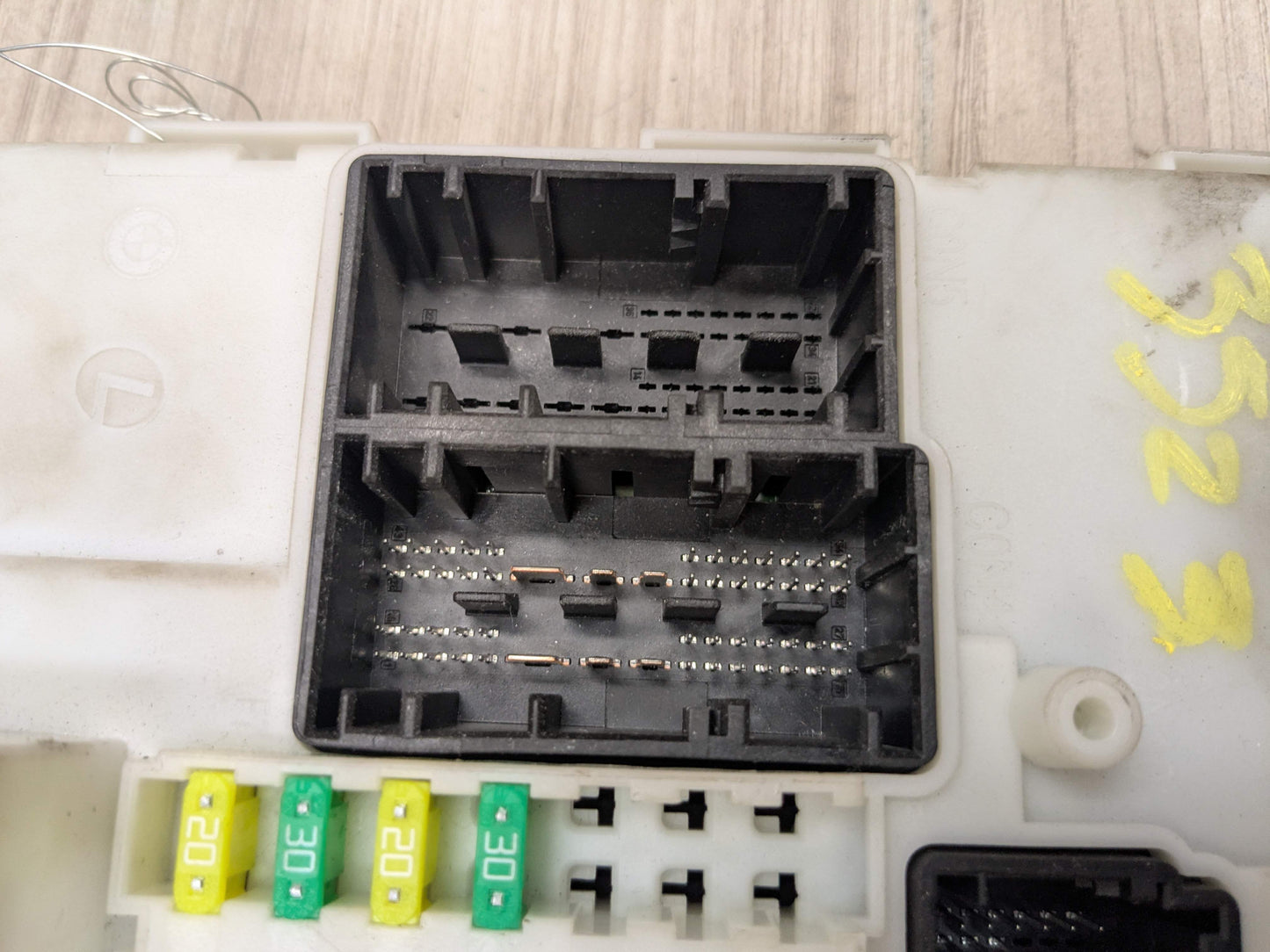 OEM BMW F30 F32 F36 F80 F82 F83 M3 M4 Body Control Junction Box Module FEM