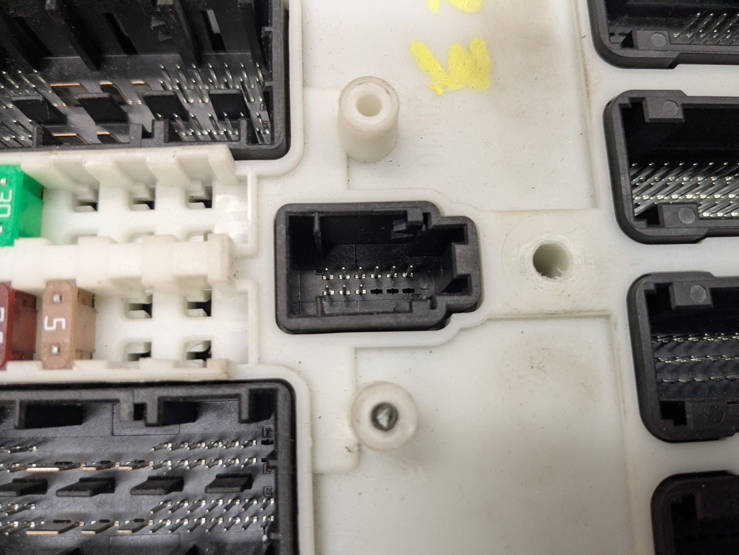 OEM BMW F30 F32 F36 F80 F82 F83 M3 M4 Body Control Junction Box Module FEM