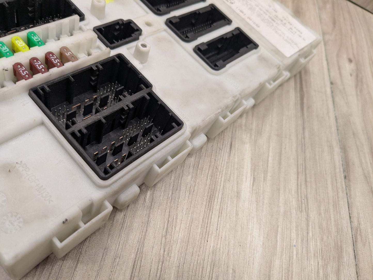 OEM BMW F30 F32 F36 F80 F82 F83 M3 M4 Body Control Junction Box Module FEM