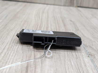 16-19 OEM BMW F90 G11 G12 740 750 Steering Wheel Touch Detection Control Module