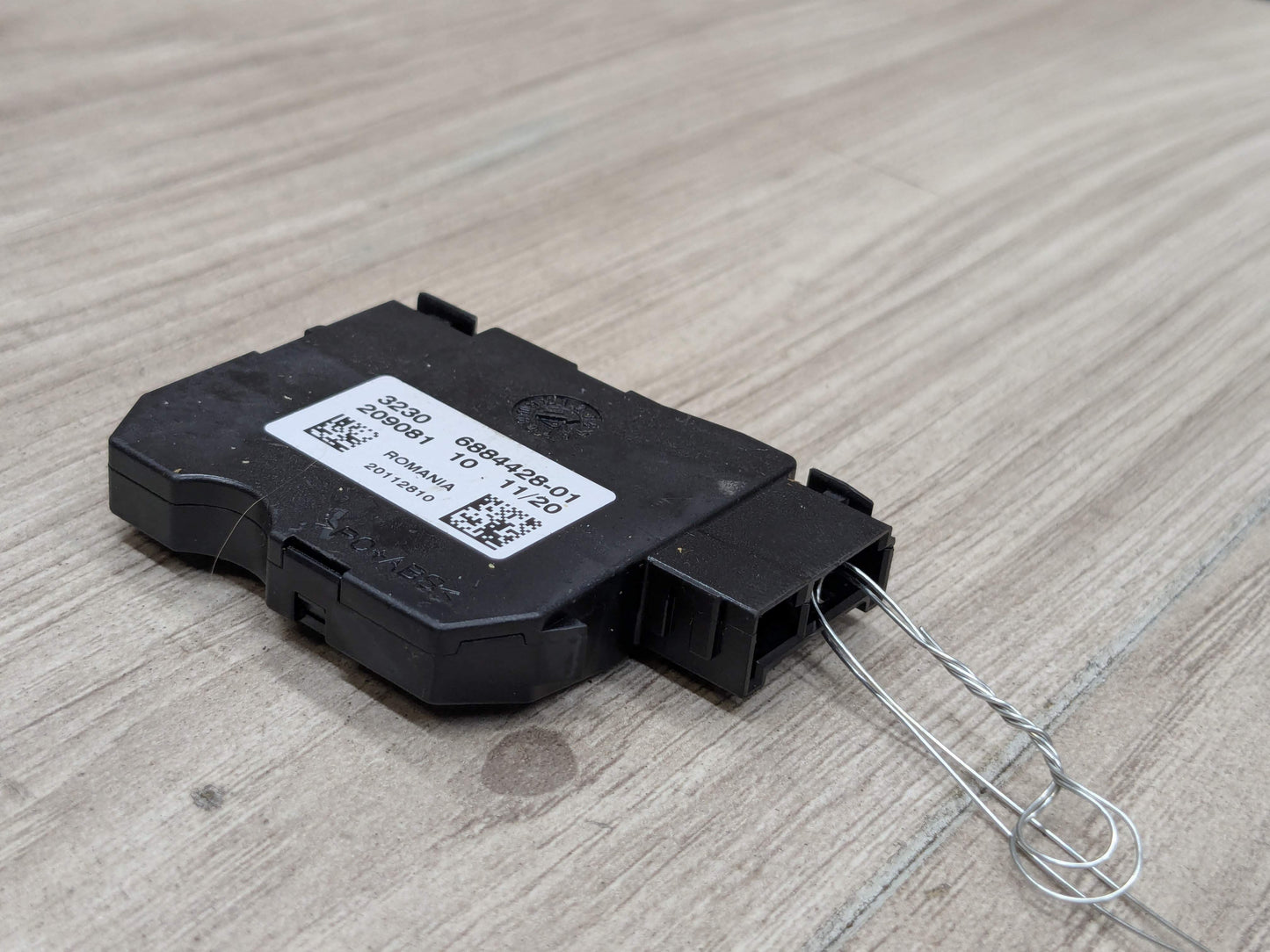 OEM BMW G05 G06 G07 G12 G30 X5 Steering Wheel Vibration Module